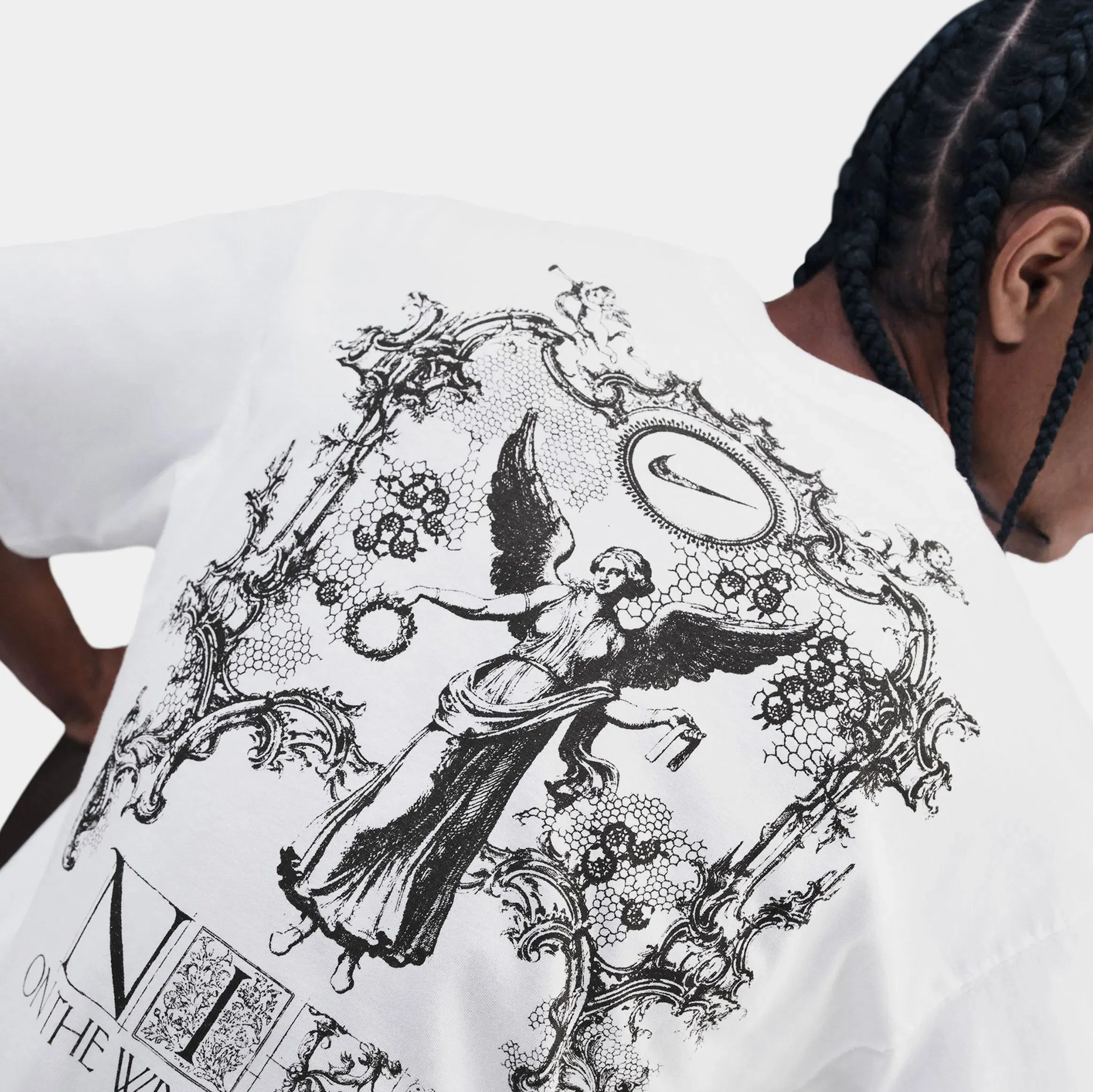 Nike NSW Max 90 On The Wings Of Victory Mens Short Sleeve Shirt (White/Black)