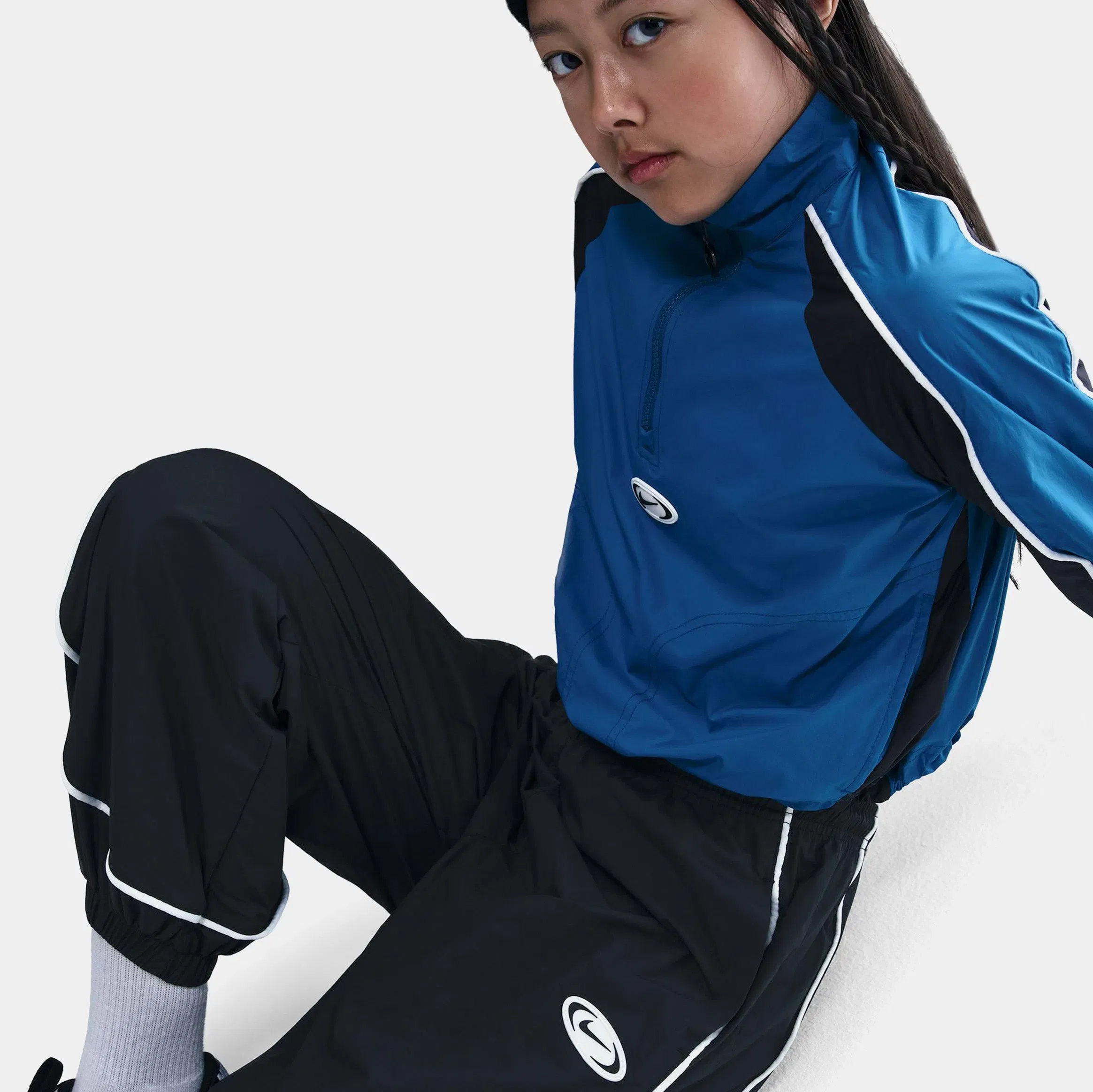 Nike NSW Woven Track Grade School Pants (Black/Black/White)