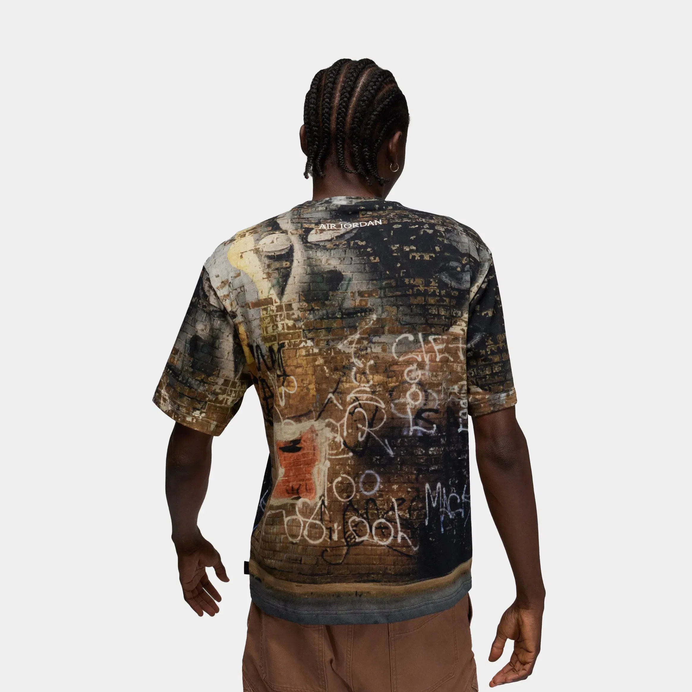 Air Jordan 85 Graphic Wordmark AOP Mens Short Sleeve Shirt (Black/Brown)