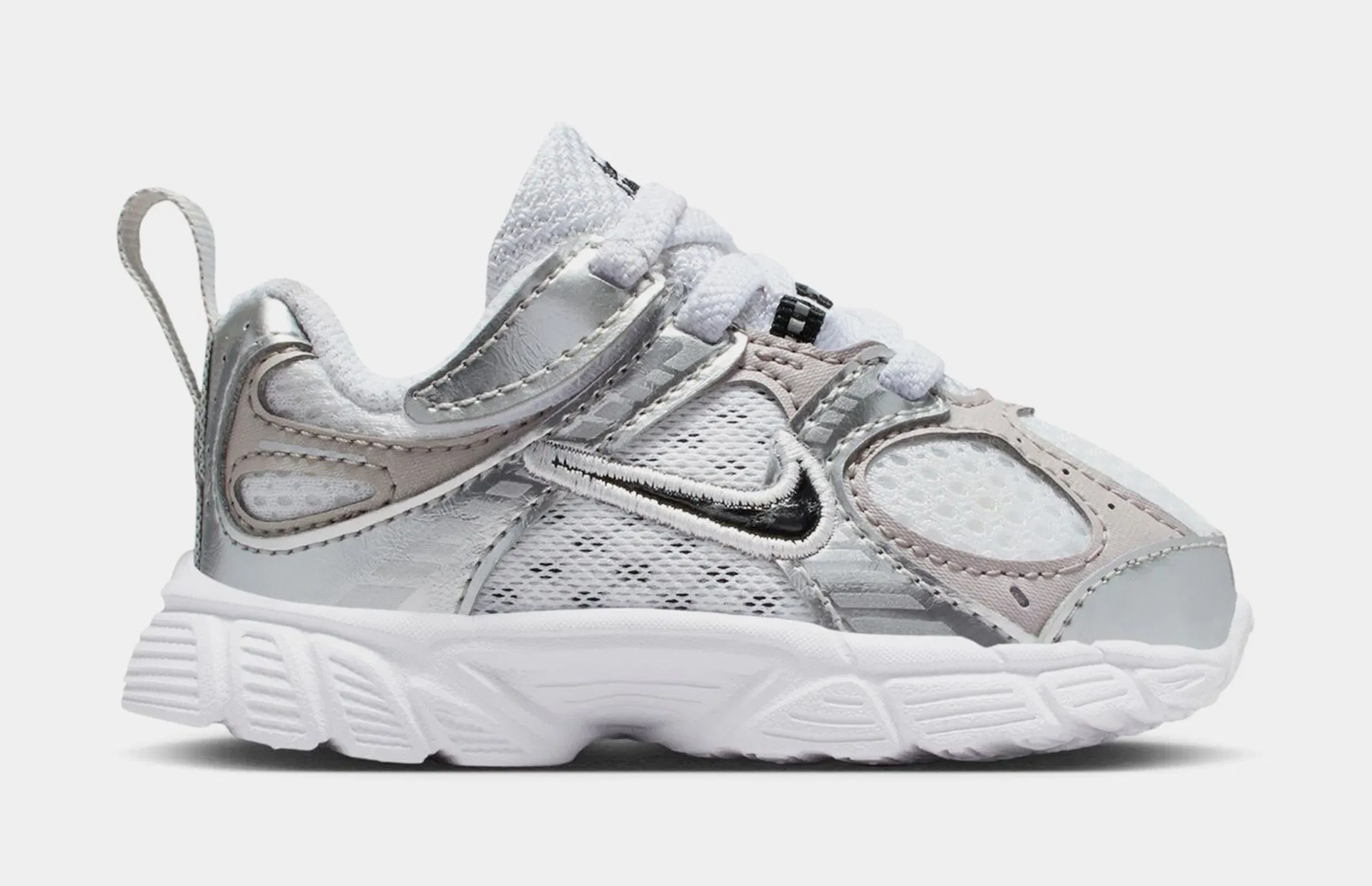 Nike V5 RNR Infant Toddler Running Shoes (White/Vast Grey/Photon Dust/Black)