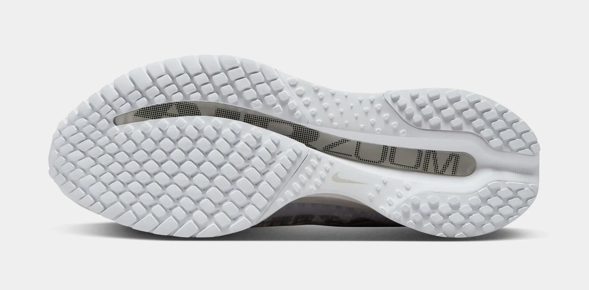 Nike Pegasus Premium Mens Running Shoes (White/Metallic Silver/Metallic Silver)