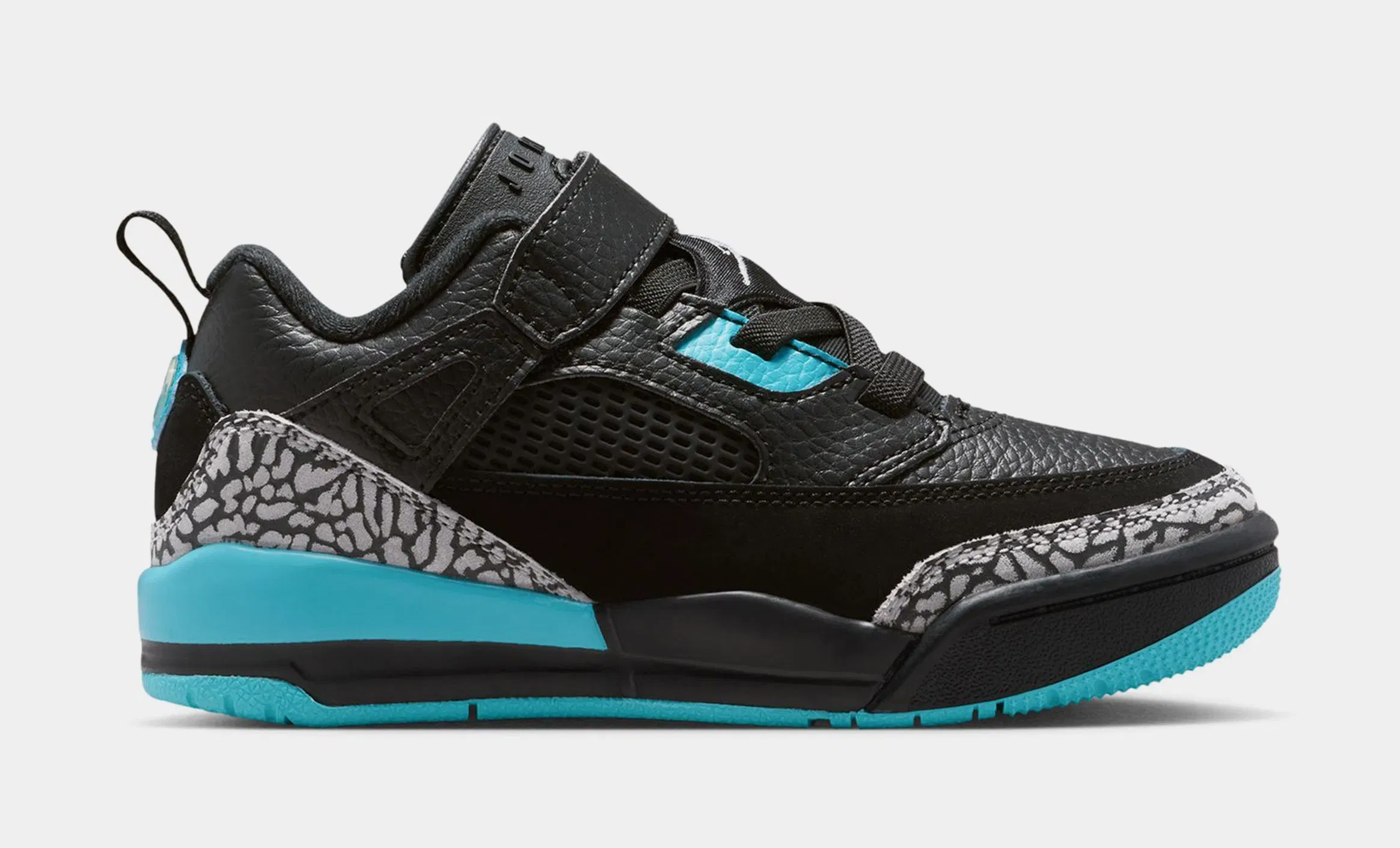 Air Jordan Spizike Low Preschool Baketball Shoes (Black/Wolf Grey/Gamma Blue)
