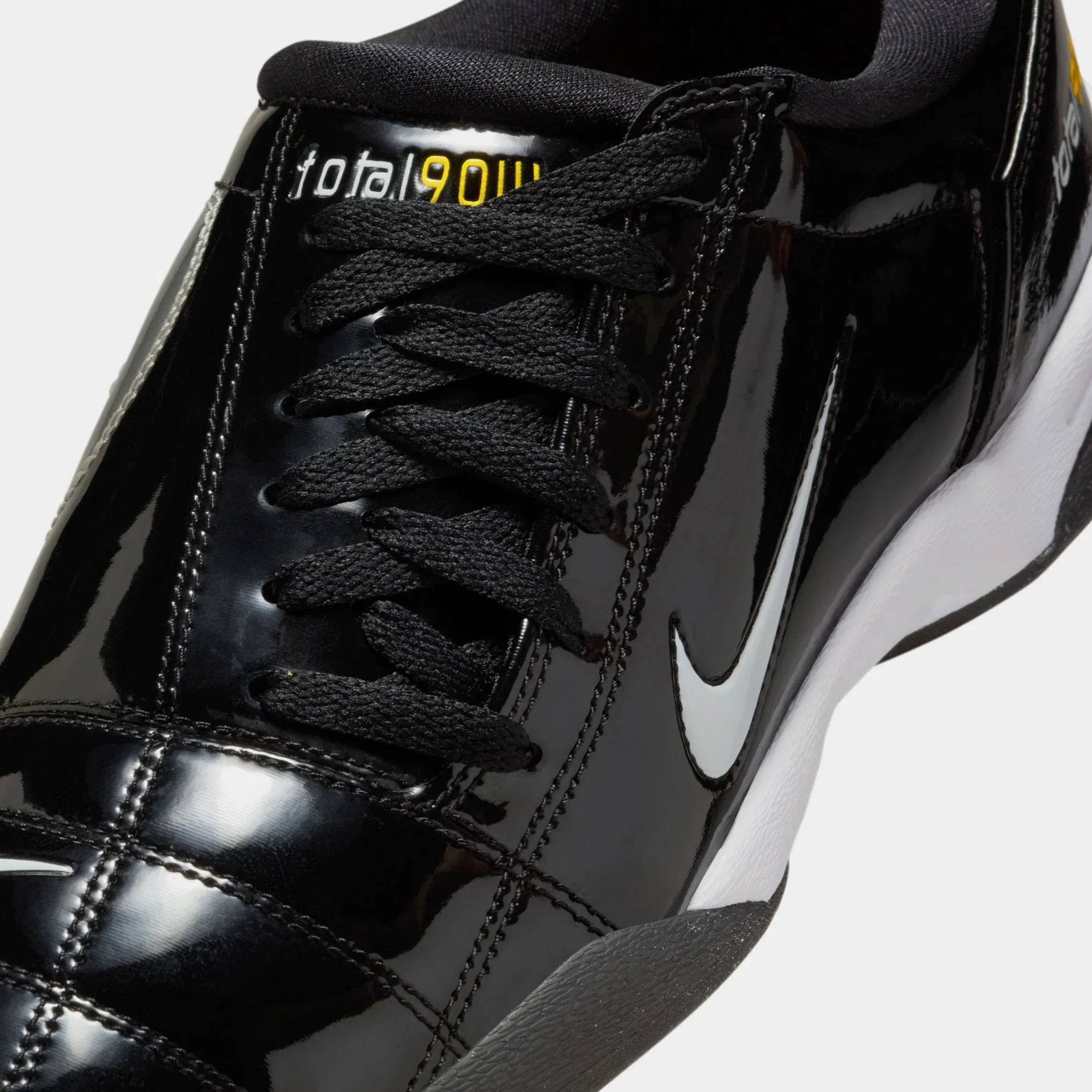 Nike Total 90 Mens Running Shoes (Black/White)