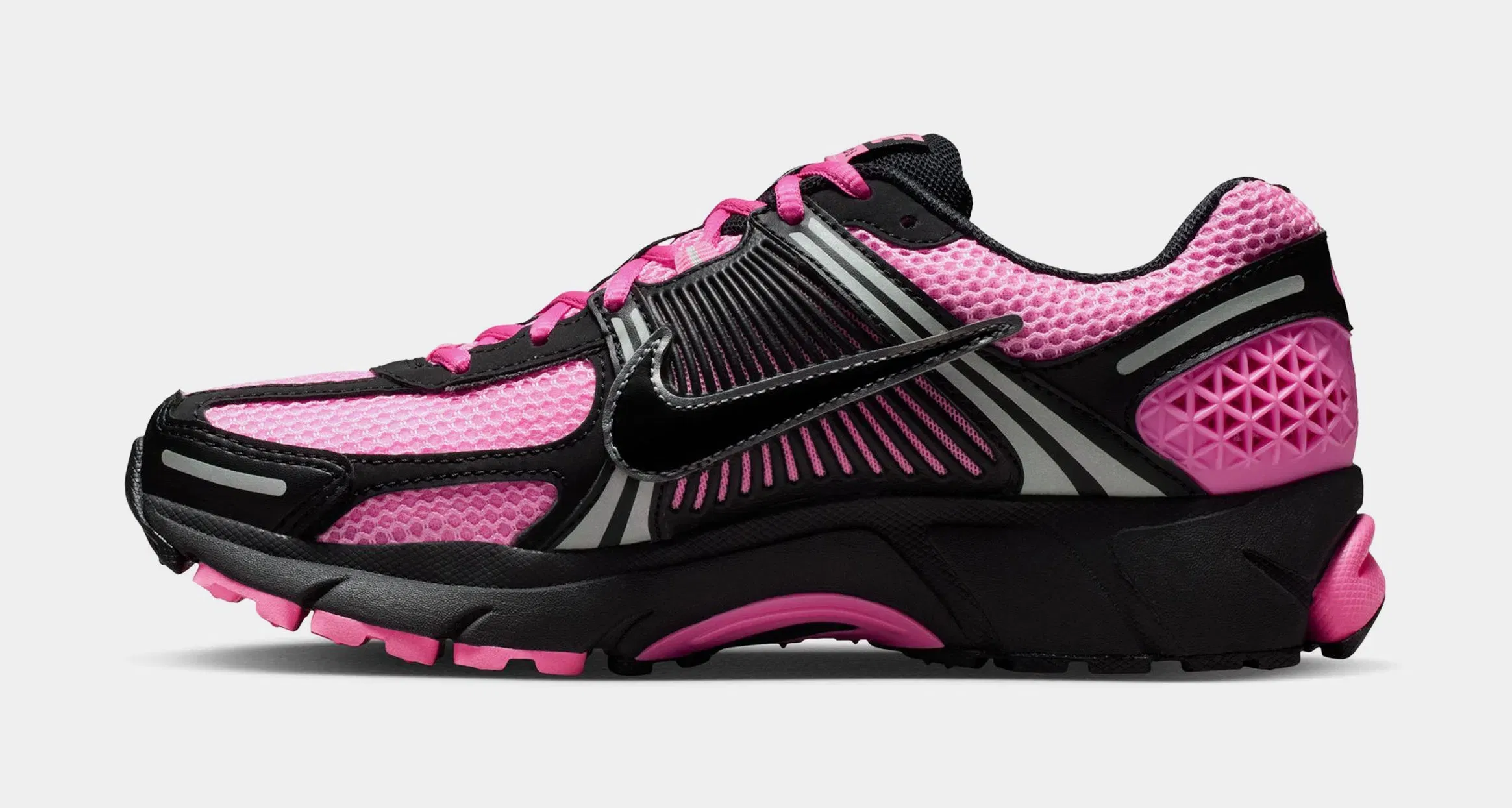 Nike Zoom Vomero 5 Womens Running Shoes (Pink Spell/Metallic Platinum/Pink Foam/Black)