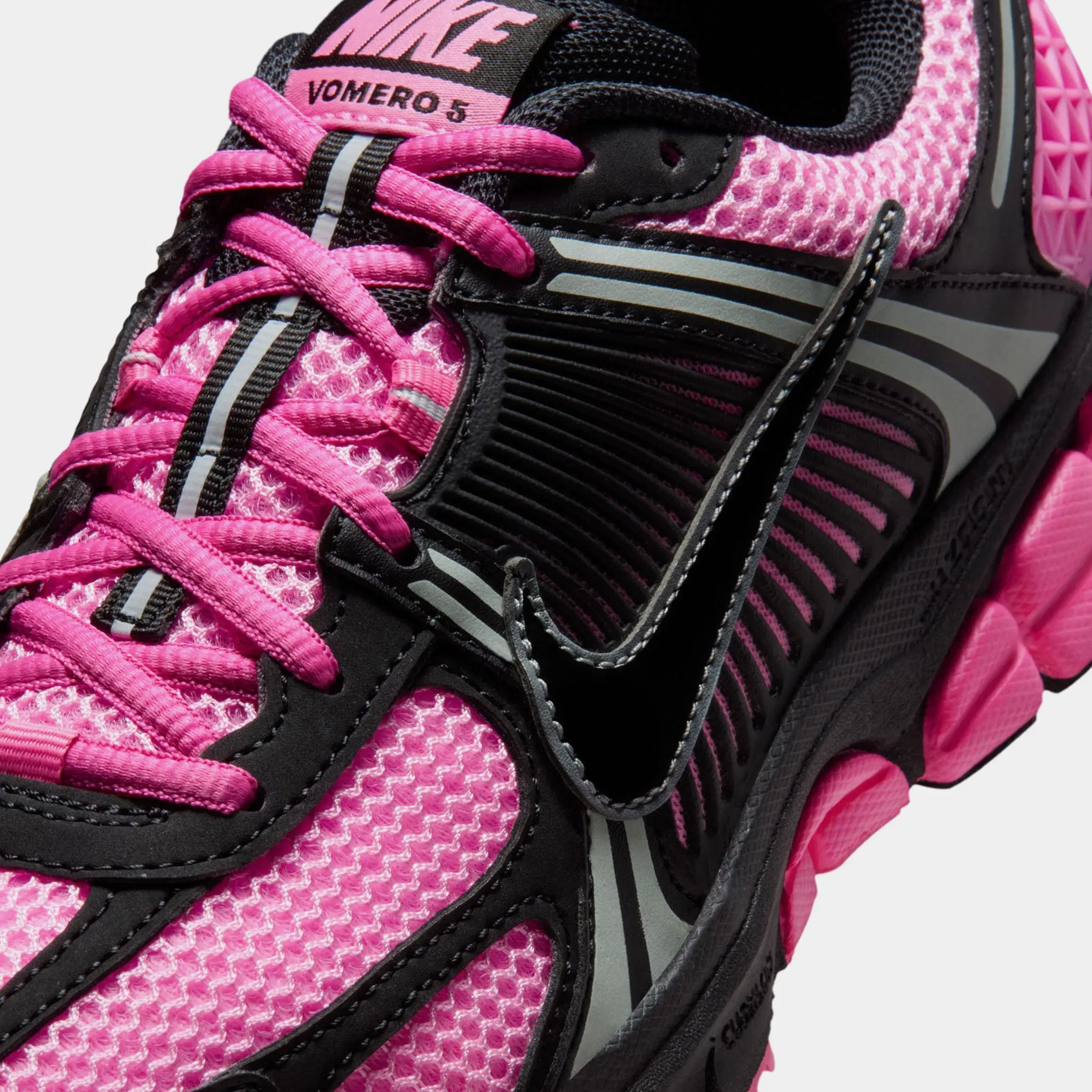 Nike Zoom Vomero 5 Womens Running Shoes (Pink Spell/Metallic Platinum/Pink Foam/Black)