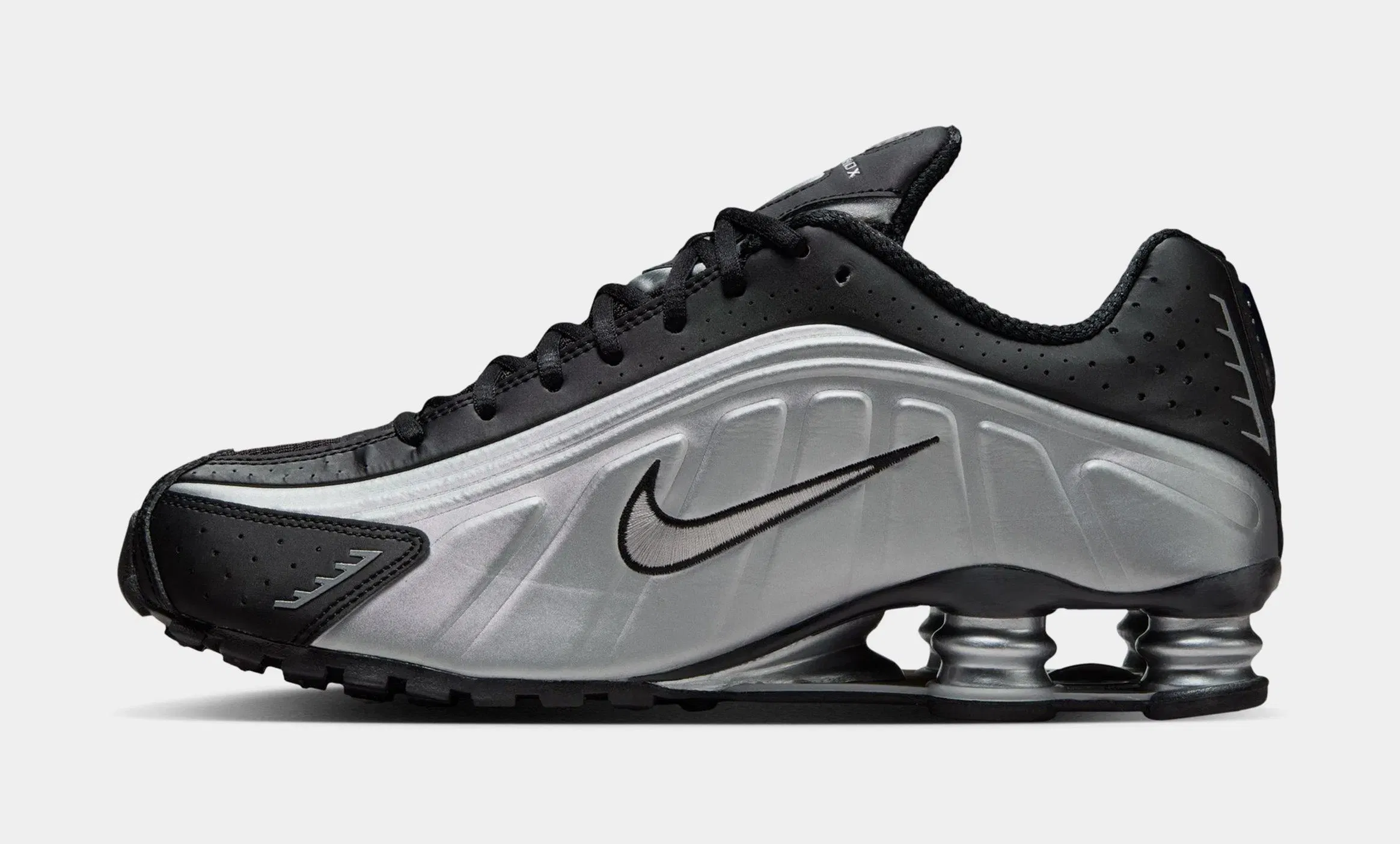 Nike Shox R4 Mens Running Shoes (Metallic Silver/Black/Metallic Silver/Metallic Silver)