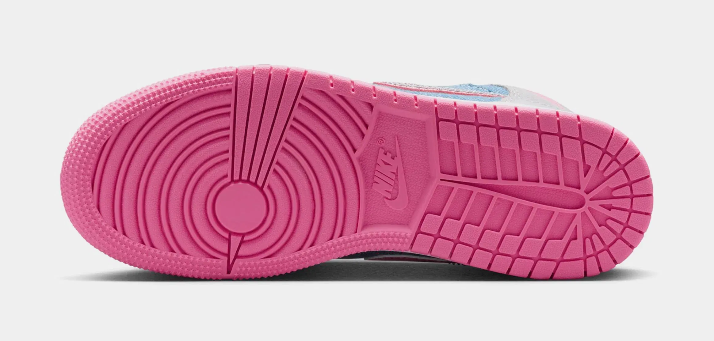 Air Jordan 1 Mid SE Grade School Lifestyle Shoes (Cobalt Bliss/White/Pink Glow)
