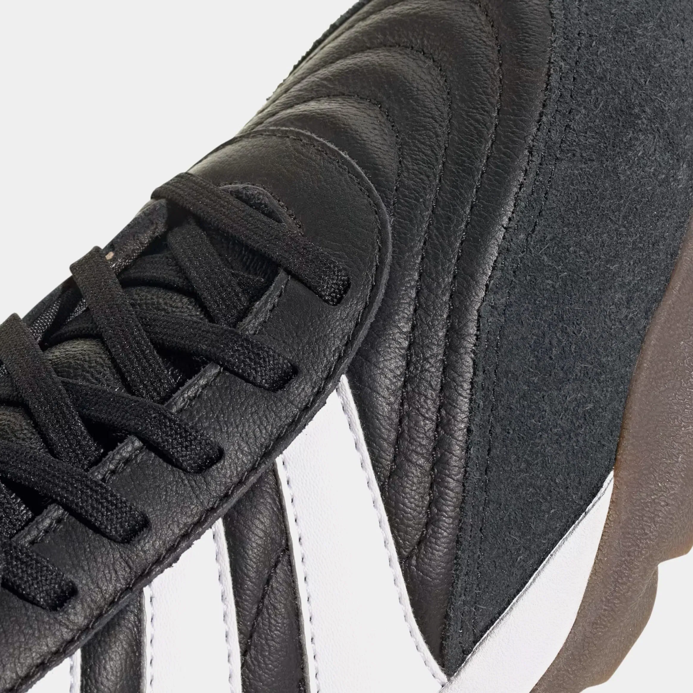 adidas Predator Trainer Mens Lifestyle Shoes (Core Black/Cloud White/Gold Metallic)