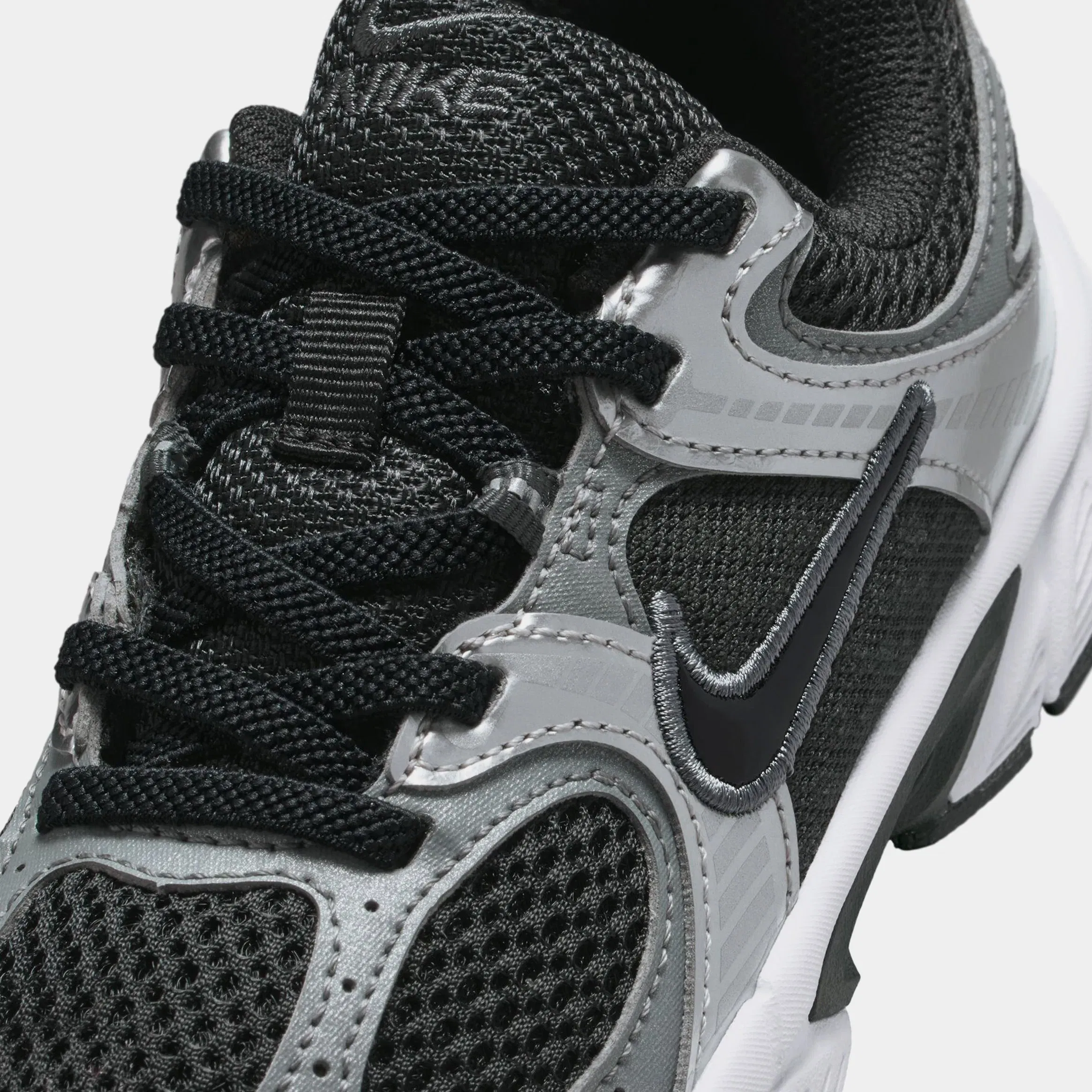 Nike V5 RNR Preschool Running Shoes (Black/Anthracite/Smoke Grey/Black)