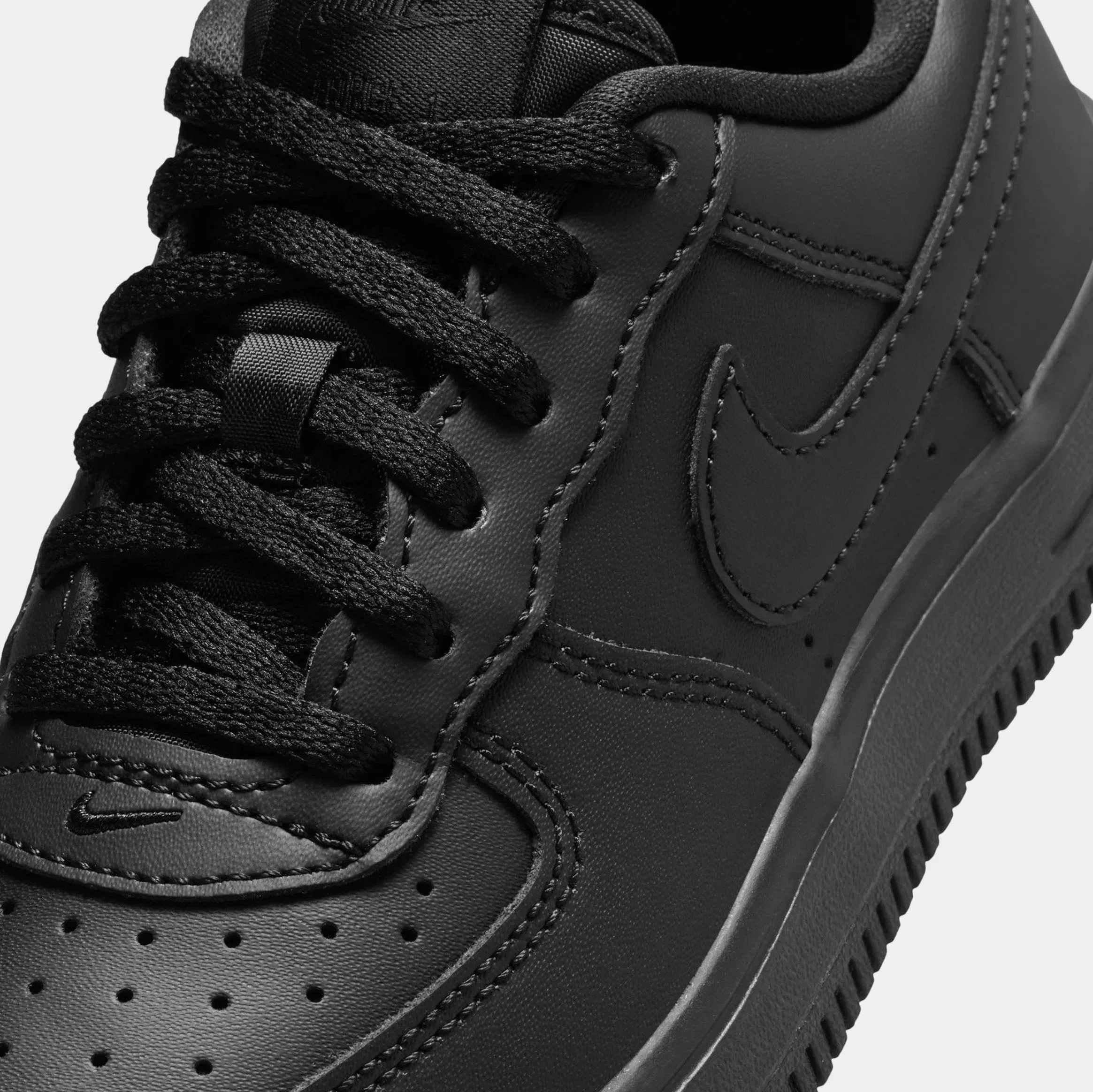 Nike Air Force 1 Low Preschool Lifestyle Shoes (Black)