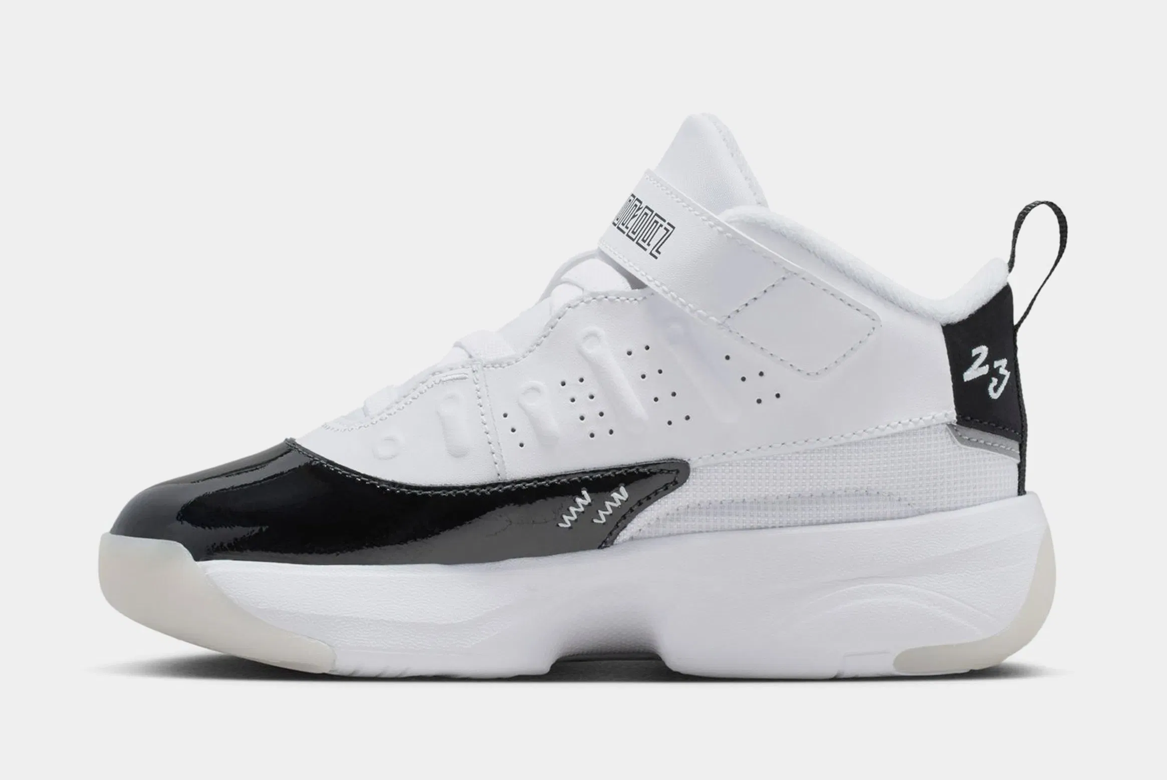 Air Jordan Max Aura 7 Preschool Basketball Shoes (White/Summit White/Black)