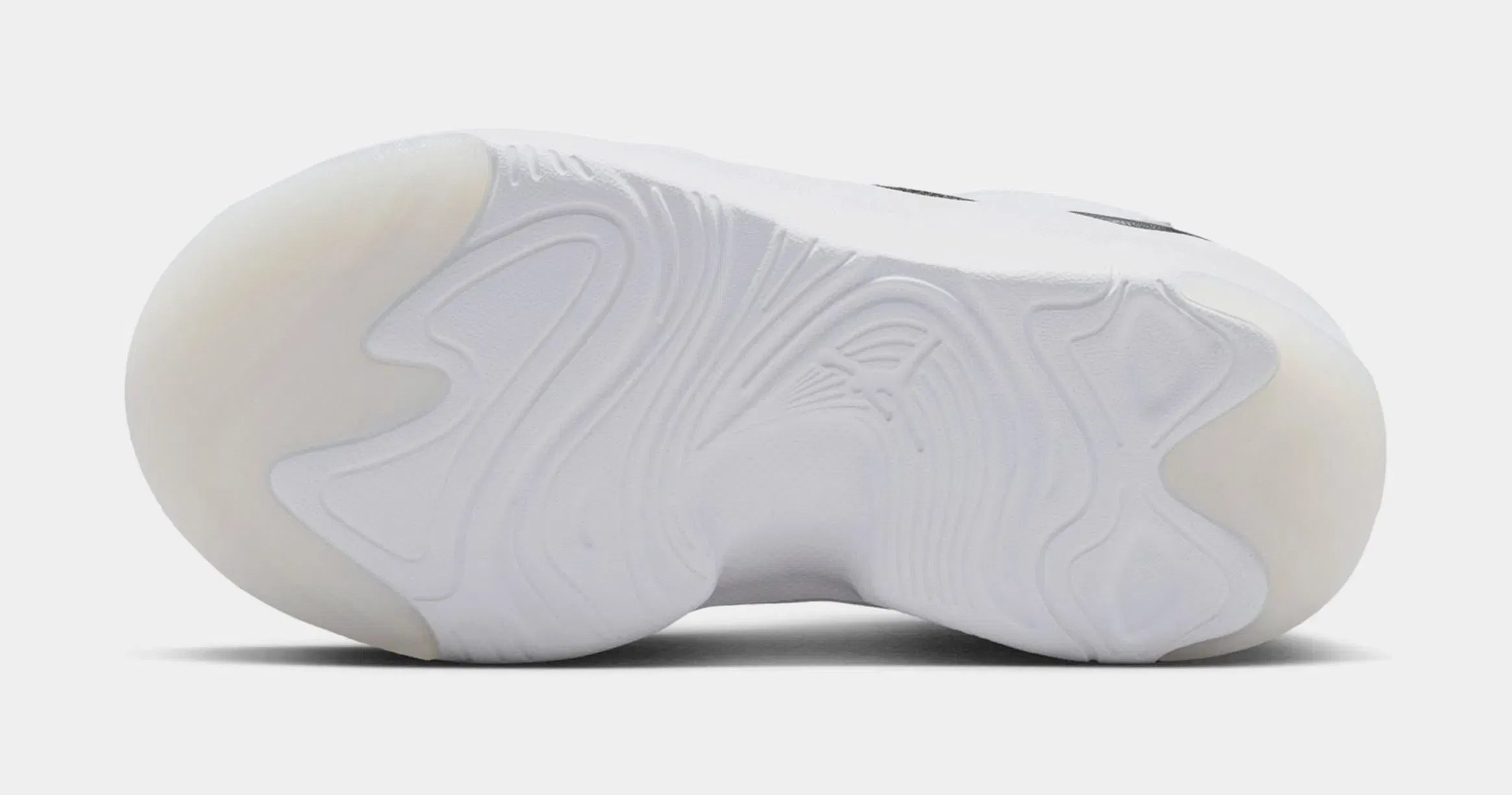 Air Jordan Max Aura 7 Preschool Basketball Shoes (White/Summit White/Black)