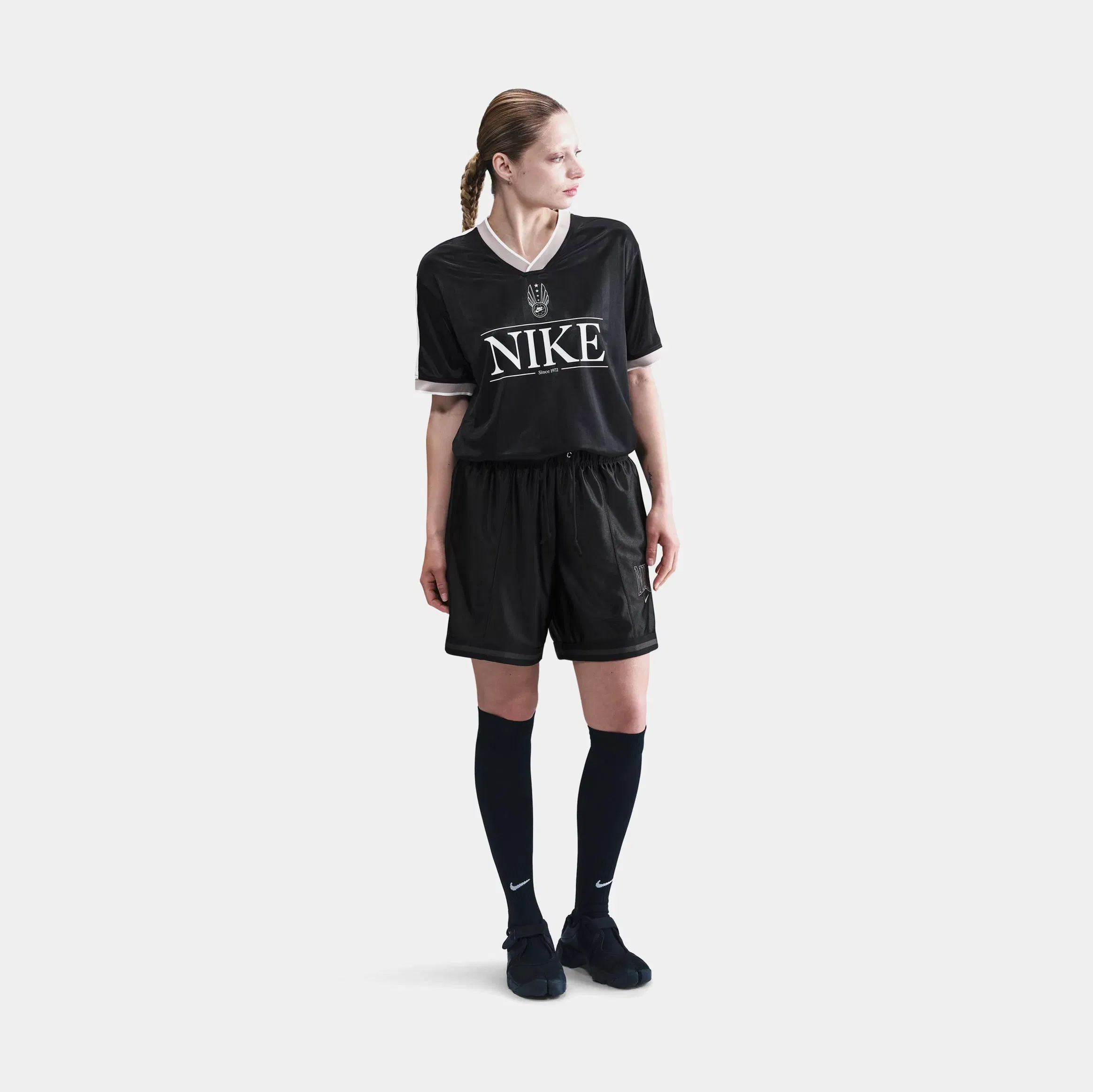Nike NSW V Neck Since 1964 Womens Jersey (Black/White)