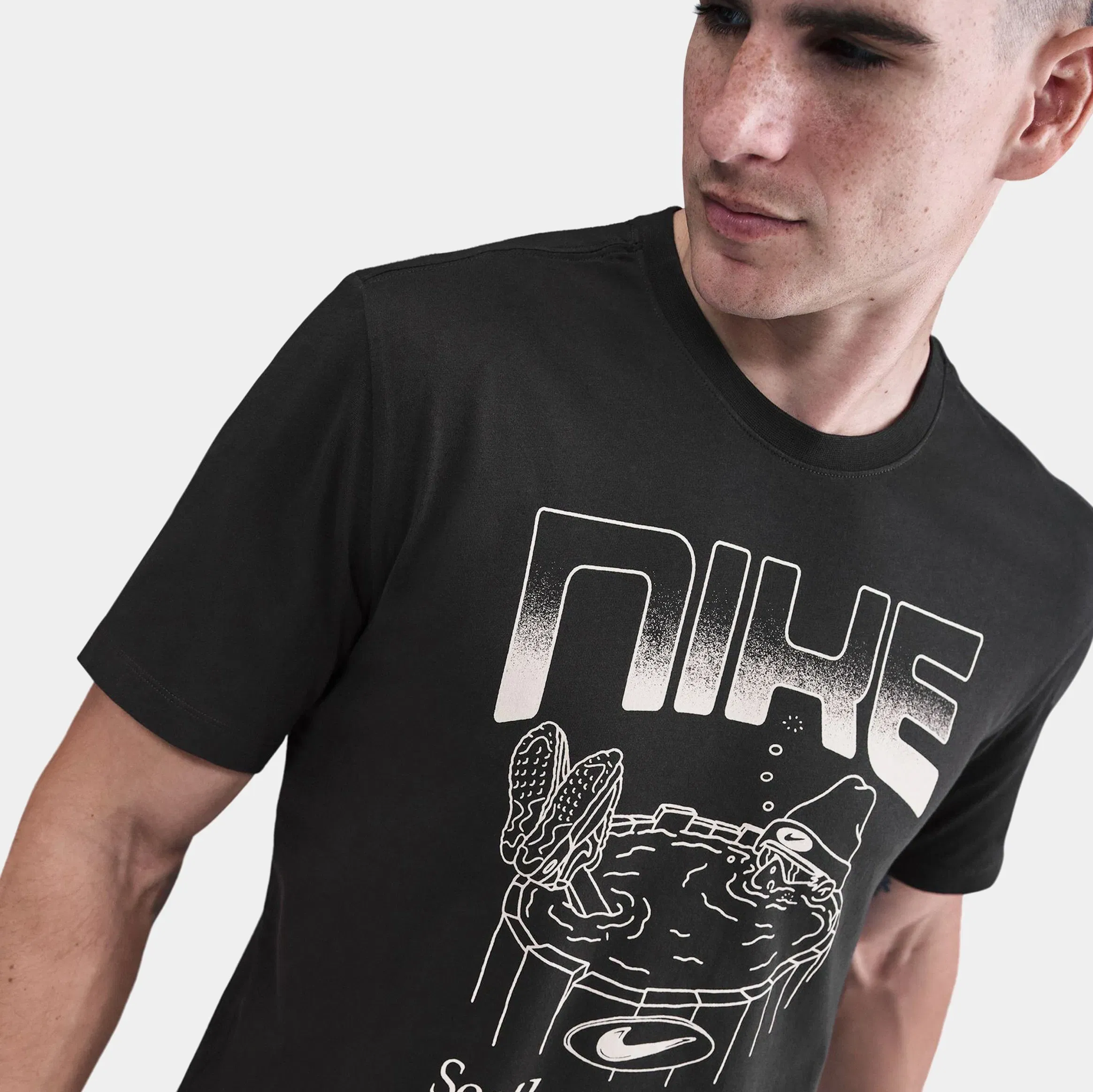 Nike NSW Soothe Your Sole Graphic Mens Short Sleeve Shirt (Off Noir)