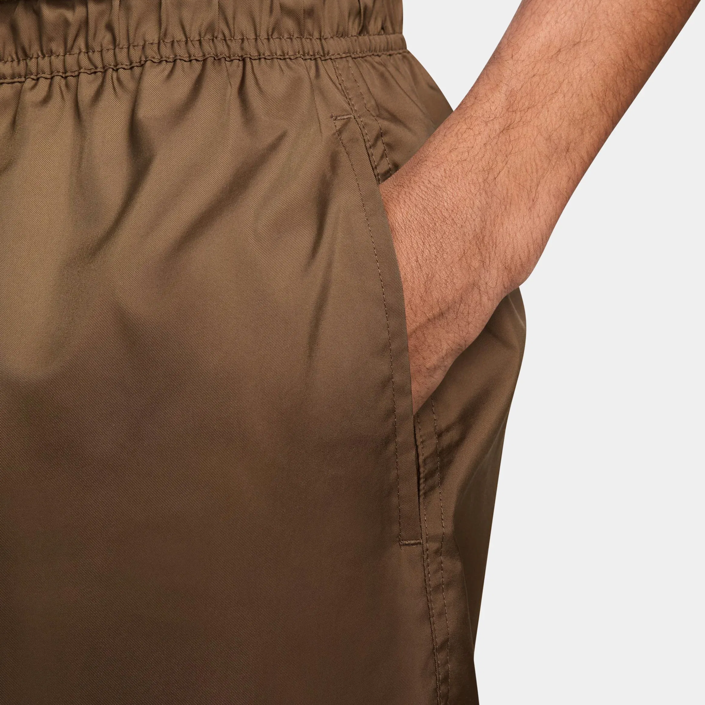 Nike NSW Club Flow Woven Mens Shorts (Brown/White)