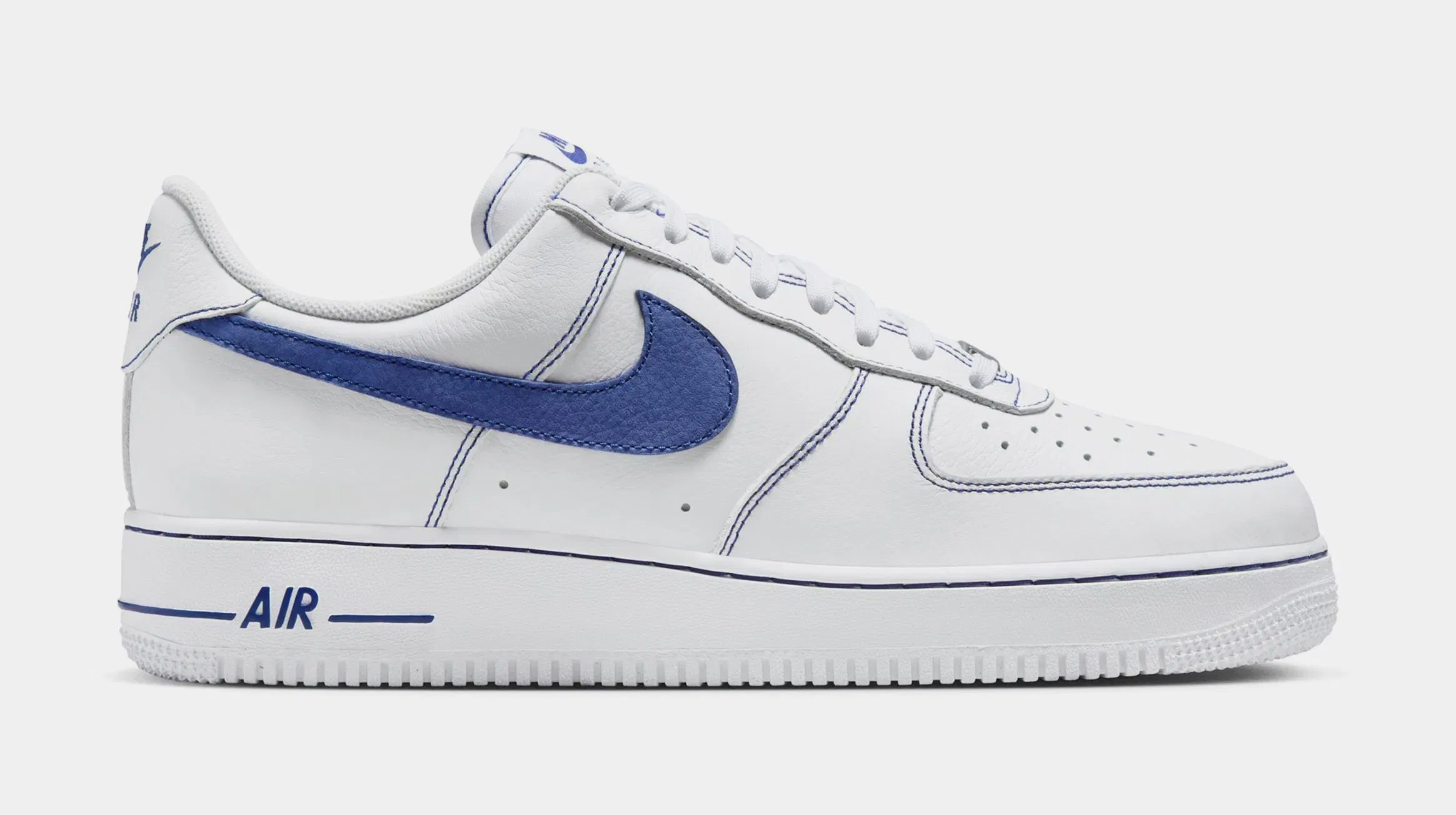 Nike Air Force 1 '07 LV8 Mens Lifestyle Shoes (White/Deep Royal Blue)