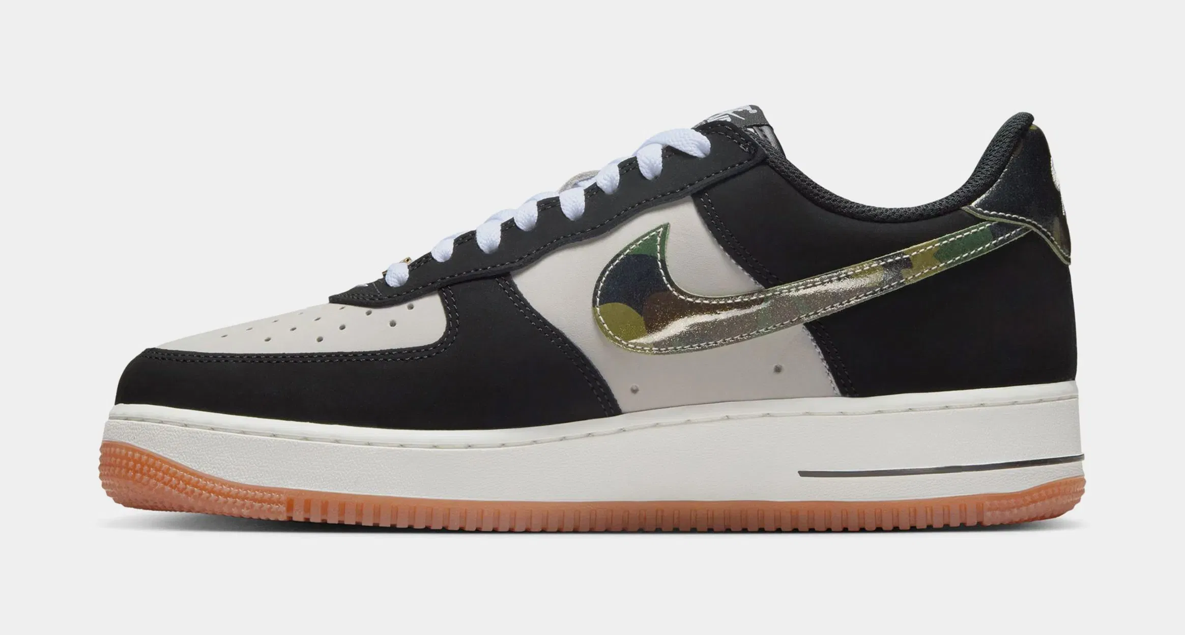 Nike Air Force 1 Low Camo Swoosh Mens Lifestyle Shoes (White/Gum Medium Brown/Summit White/Black)