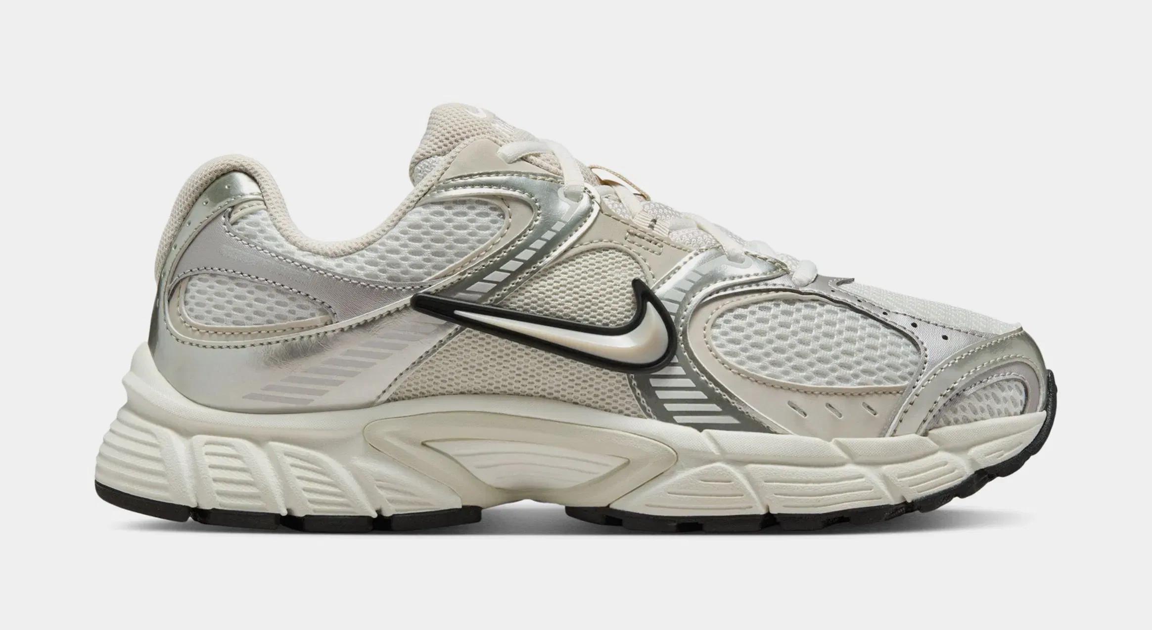 Nike V5 RNR Womens Running Shoes (Summit White/Light Orewood Brown/Sail/Black)