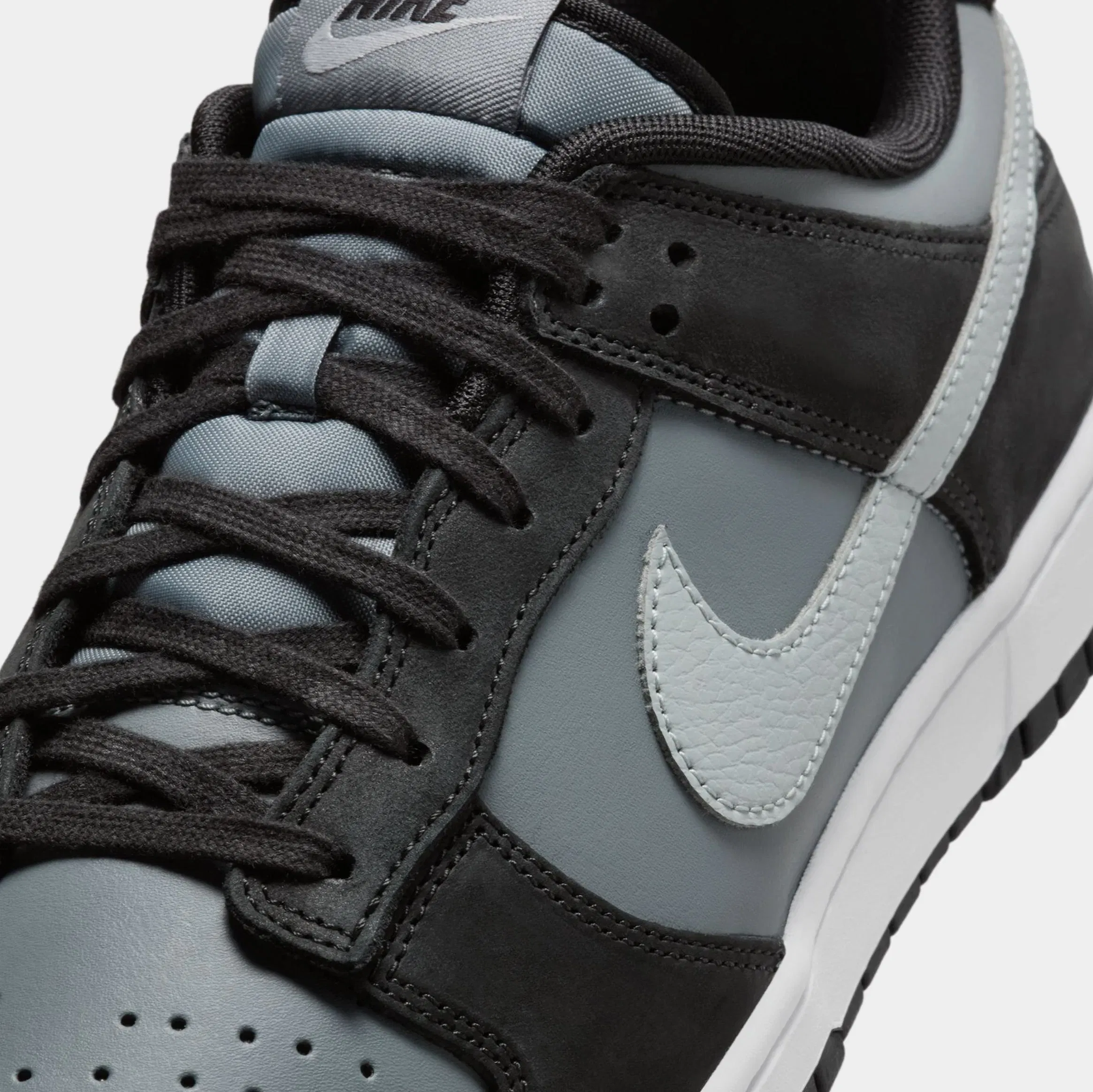 Nike Dunk Low Mens Lifestyle Shoes (Black/Light Smoke Grey/Smoke Grey/White)