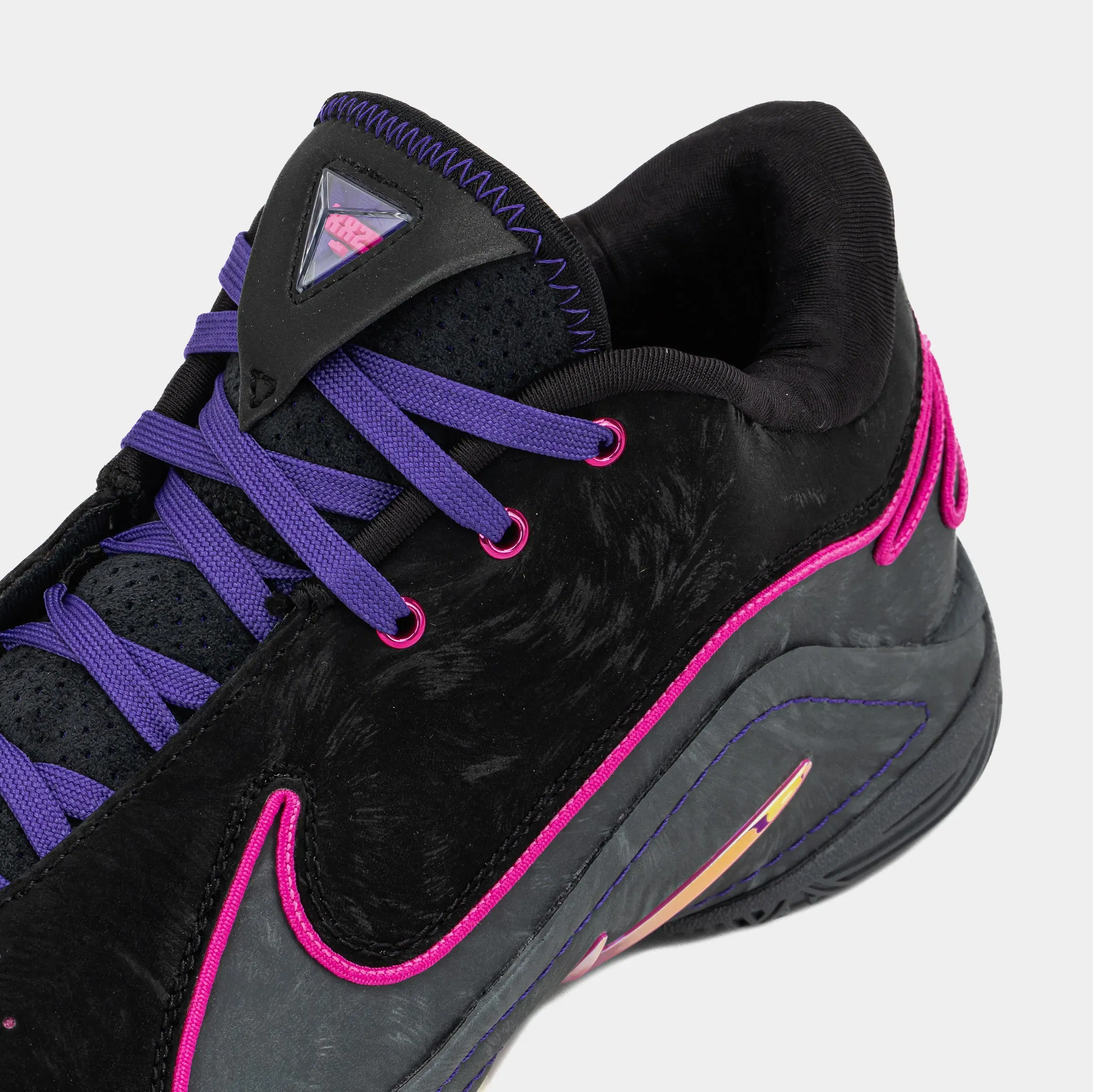 Nike Lebron 22 Blacklight Mens Basketball Shoes (Black/Laser Fuchsia/Dark Grey/Field Purple/Guava Ice)