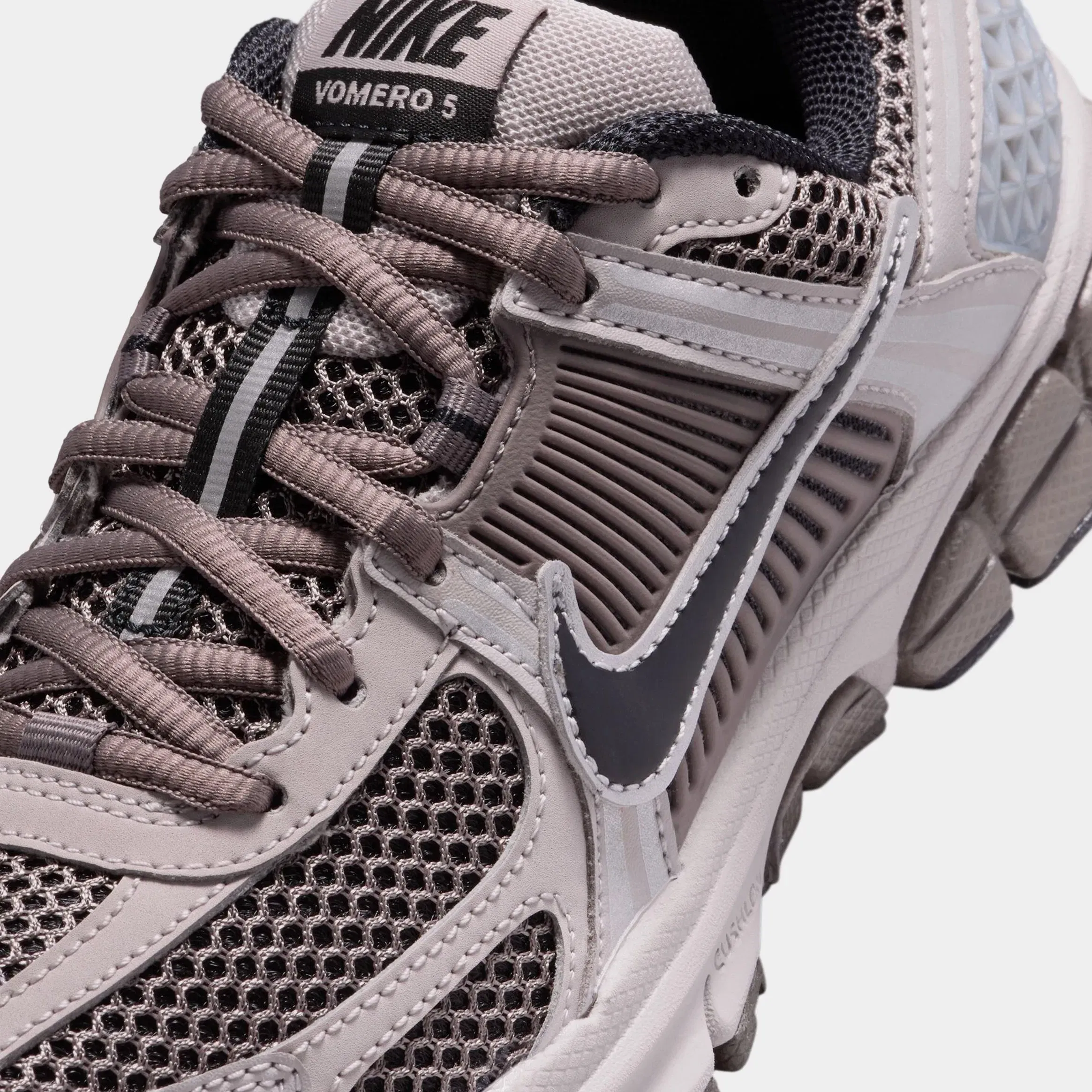 Nike Vomero 5 Grade School Running Shoes (College Grey/Black/Cave Stone)