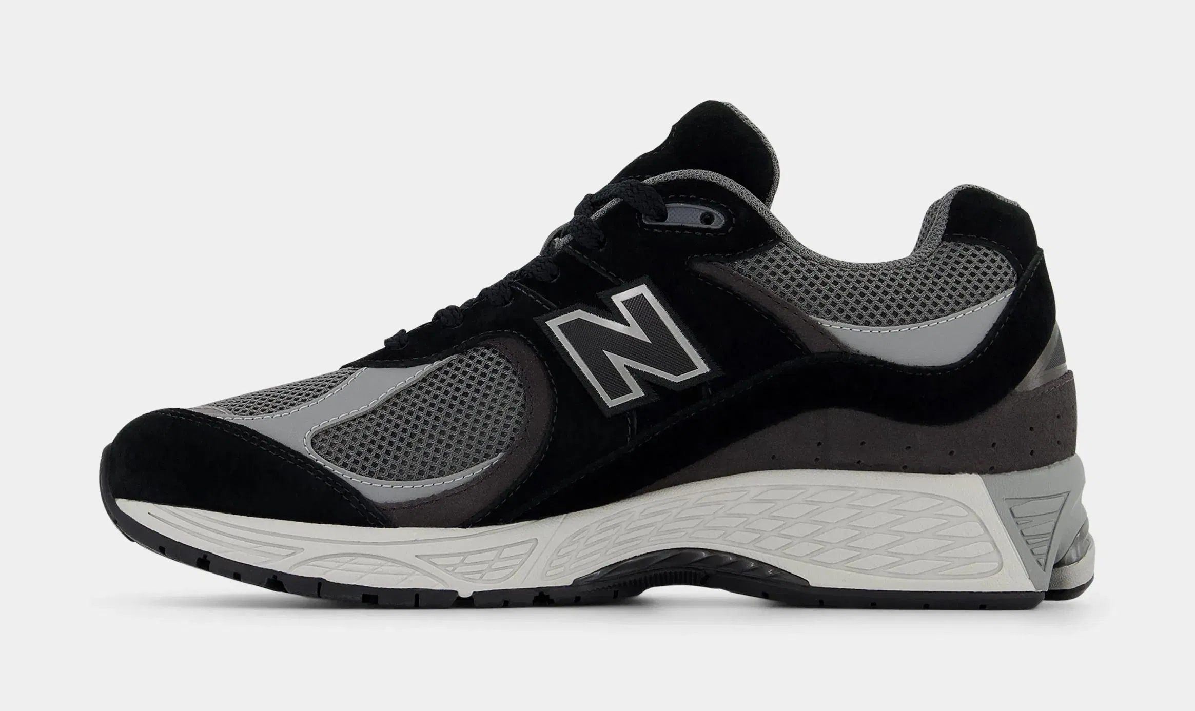 NEWBALANCE 2002R Mens Running Shoes (Black/Grey)