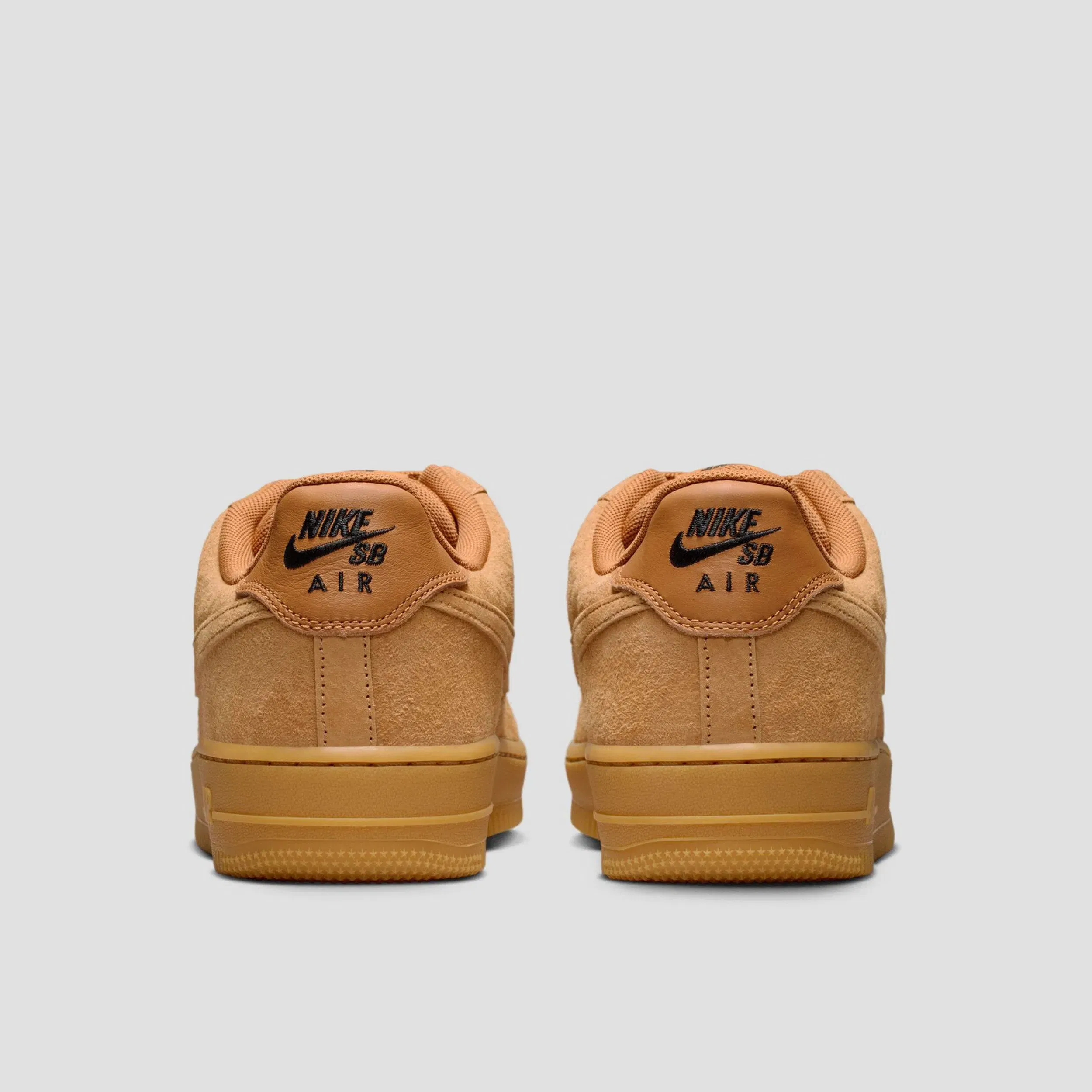 Nike SB Air Force 1 Skate Shoes Flax / Black / Gum / Light Brown