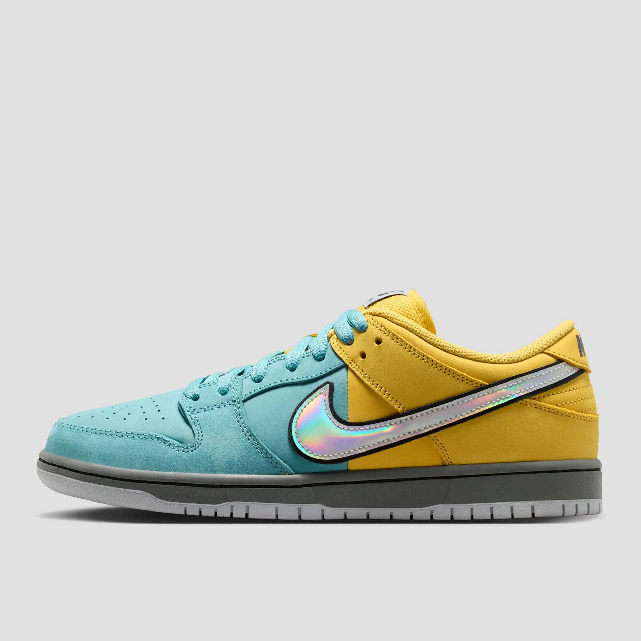 Nike SB Dunk Low Pro Skate Shoes Lightning / Wolf Grey / Denim Turquoise