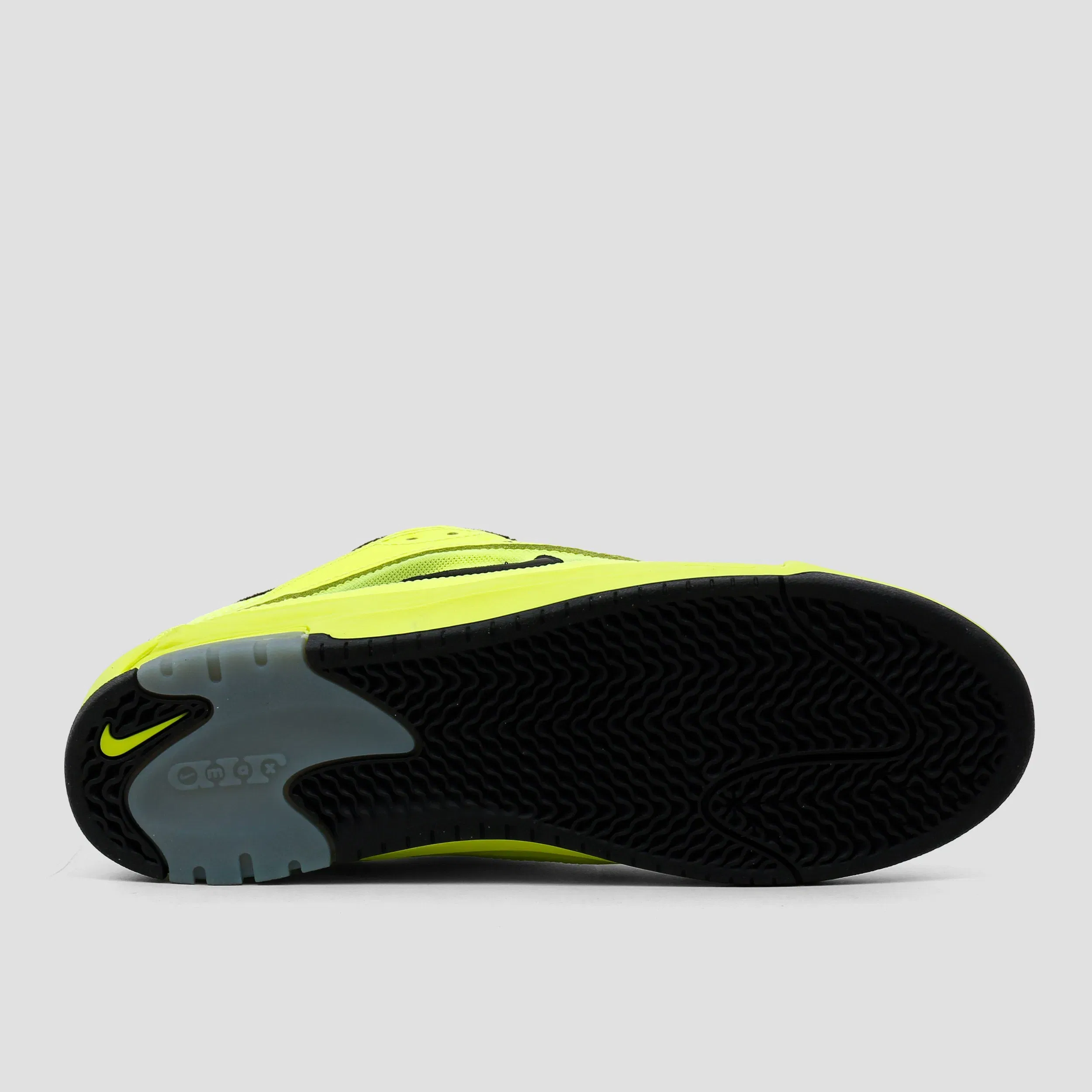 Nike SB Nike Air Max Ishod Skate Shoes Premium Volt / Black