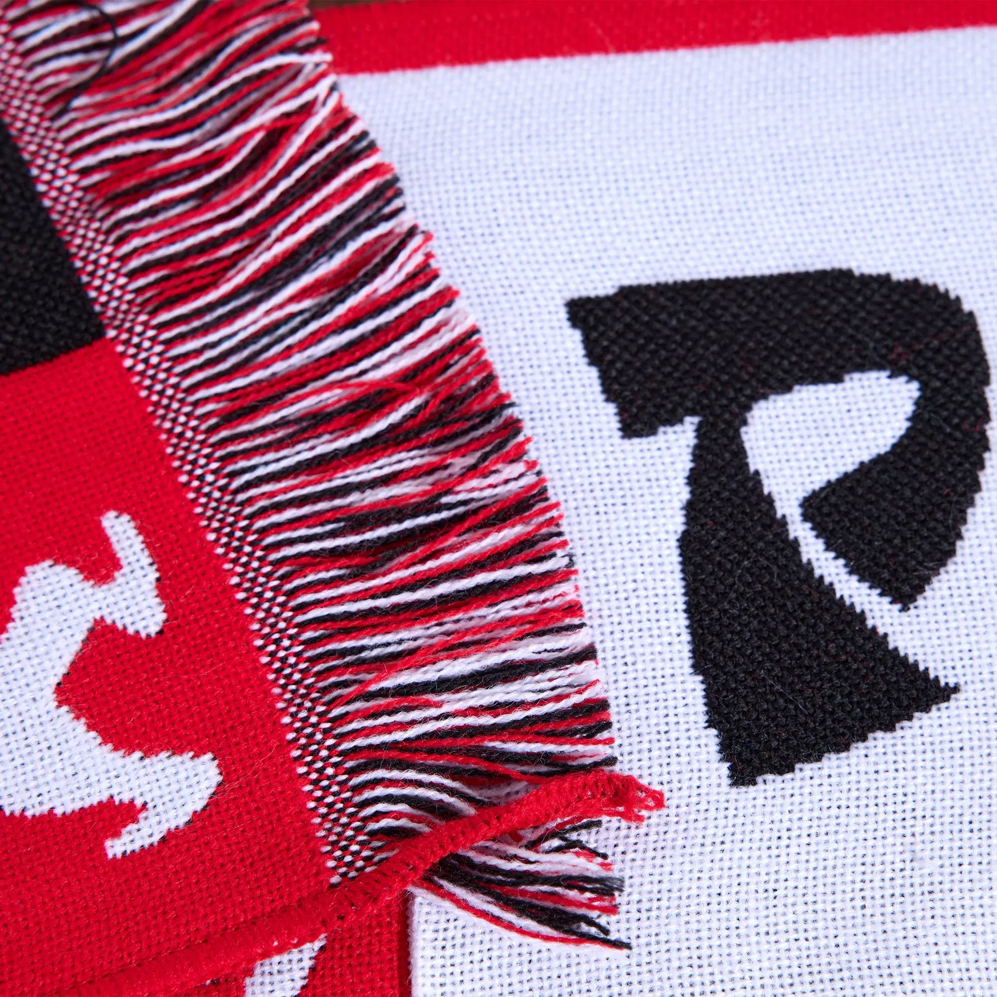Polar Football Scarf Checkers Red