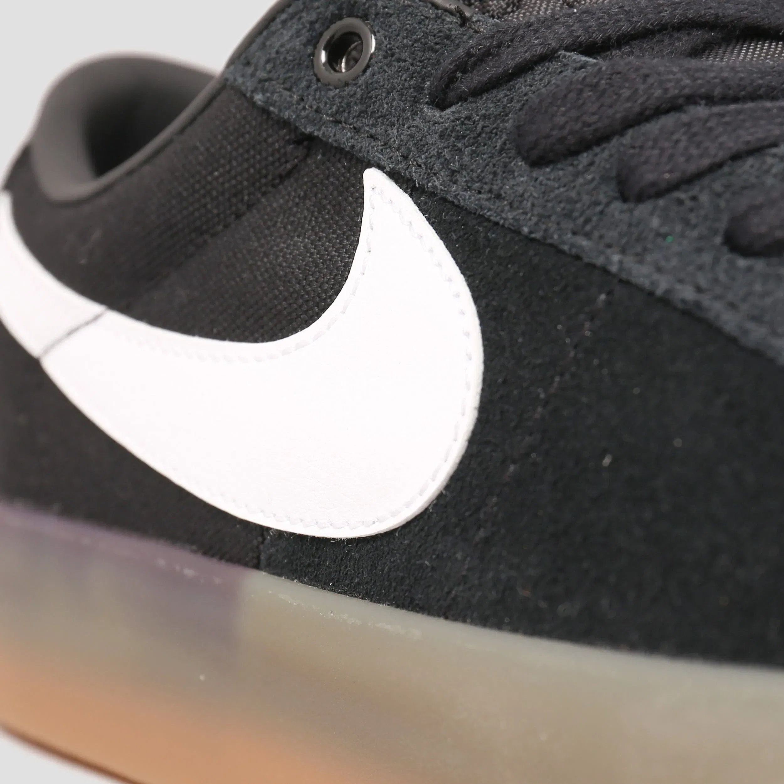 Nike SB Blazer Low Pro GT Shoes Black / White / Gum