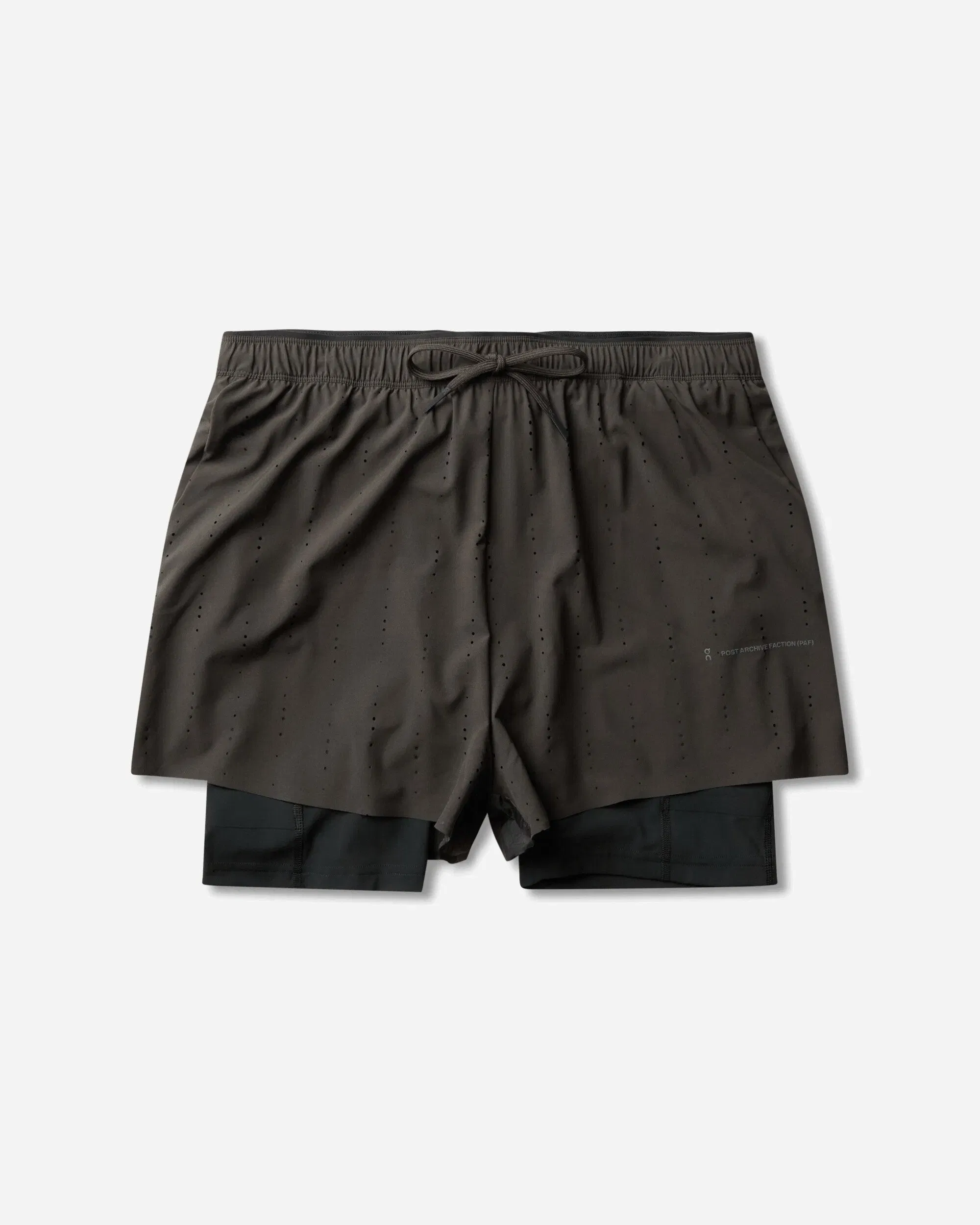On Running POST ARCHIVE FACTION (PAF) Zero 2-In-1 Shorts Molasses / Black