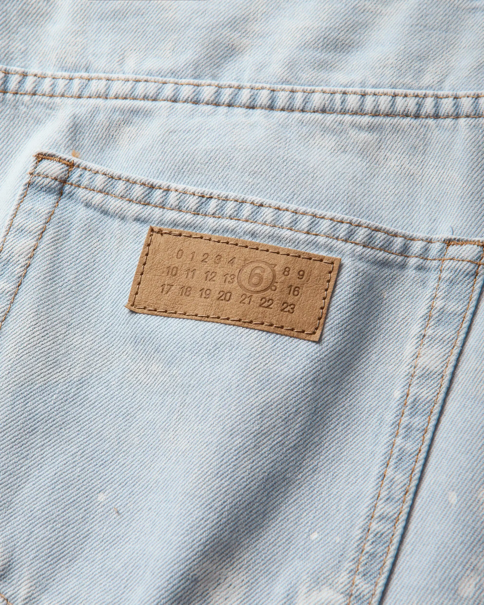 MM6 Maison Margiela Men's Painted Straight Leg Jeans Light Blue