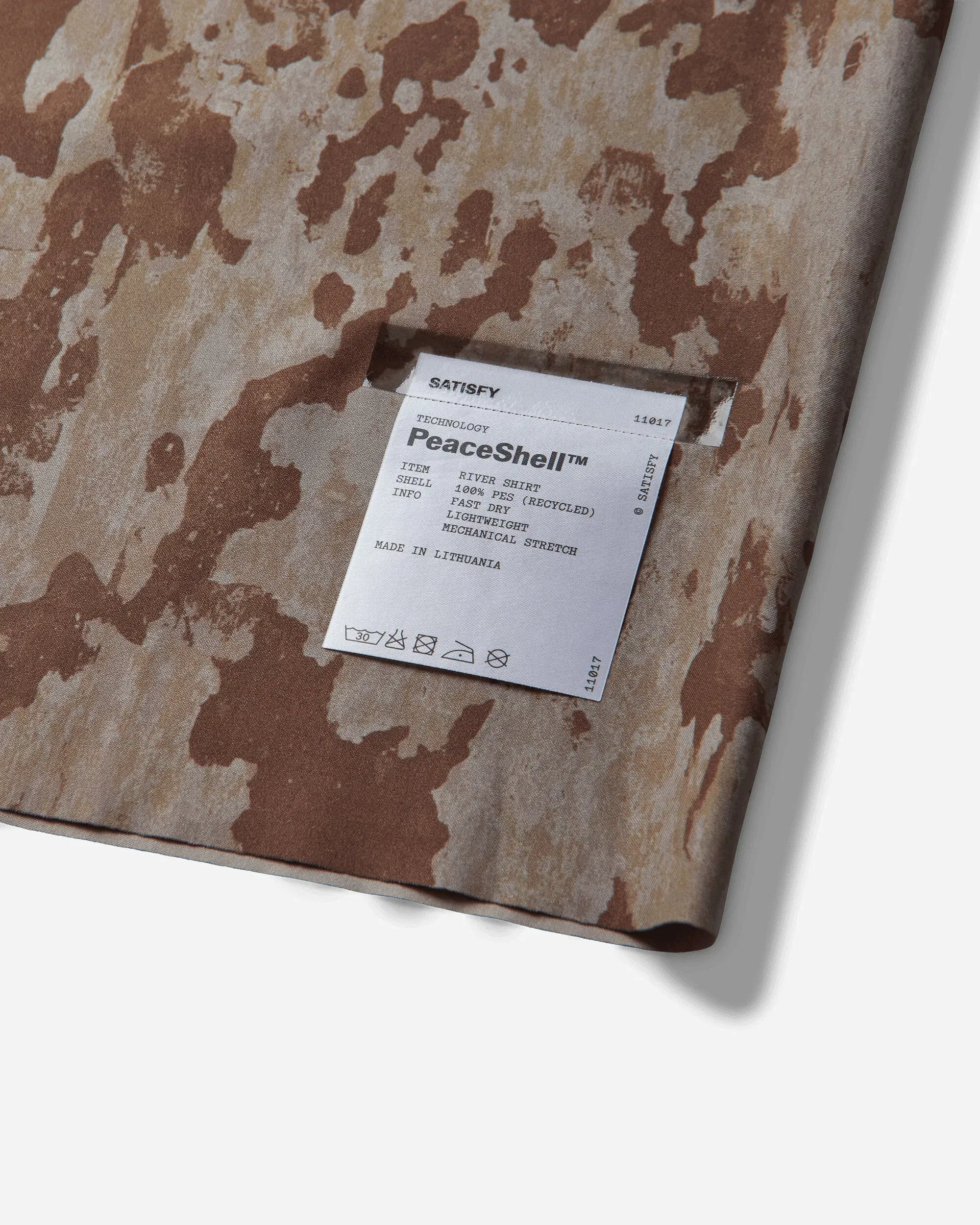 Satisfy Men's PeaceShell River Shirt Camo