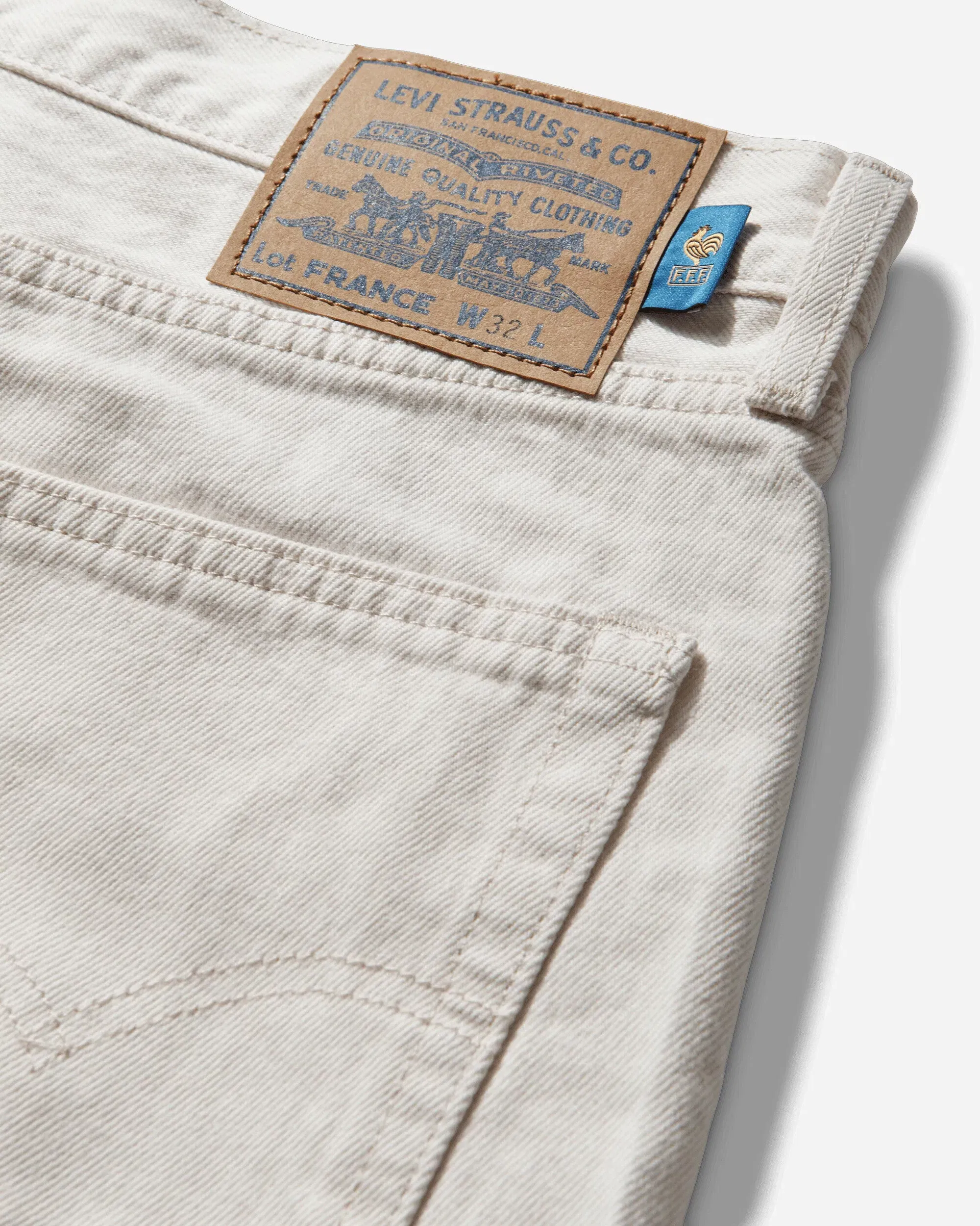 Levi's Men's France Football 478 Baggy Shorts White