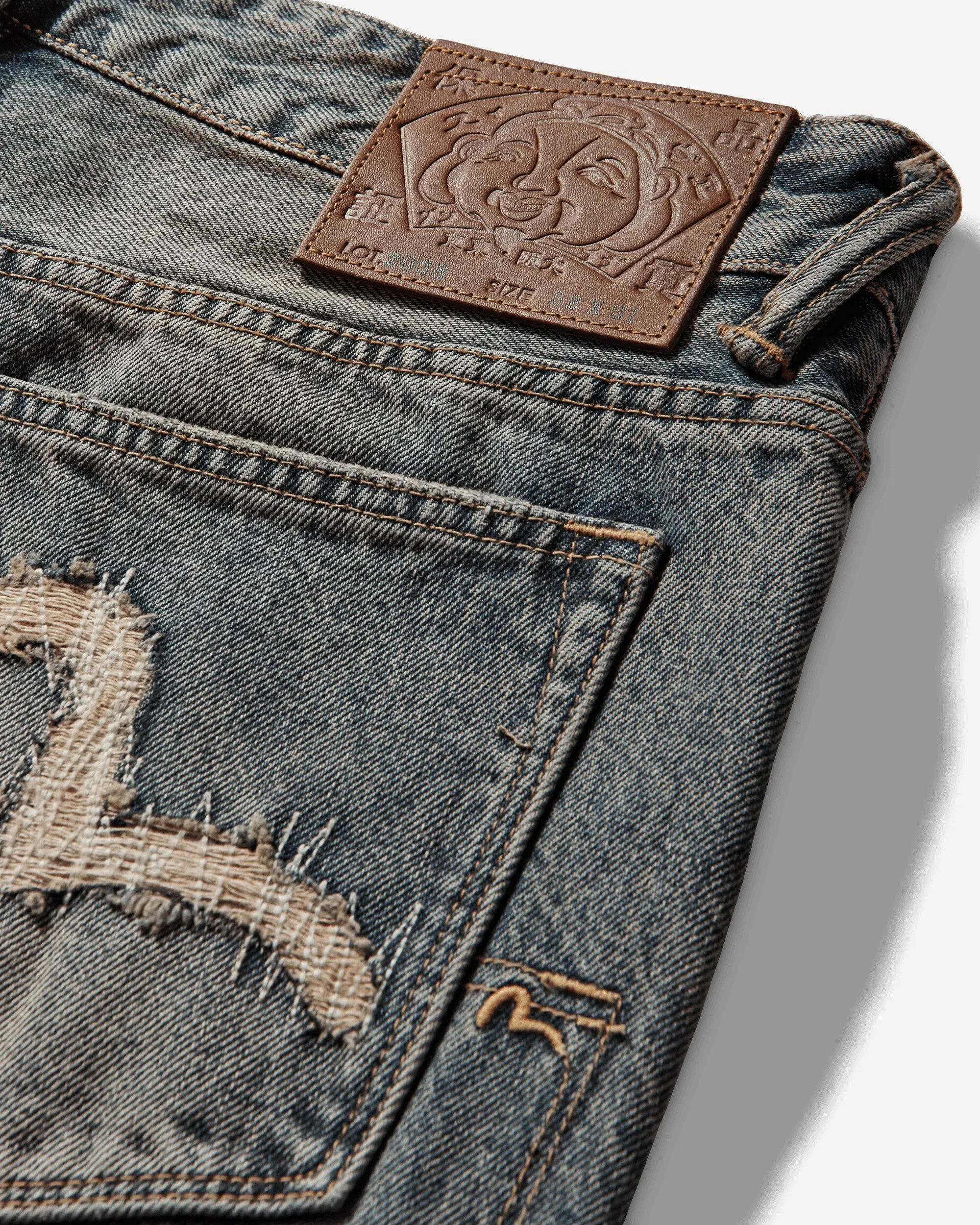 EVISU Men's Multi-Pocket Style Washing Jeans Indigo