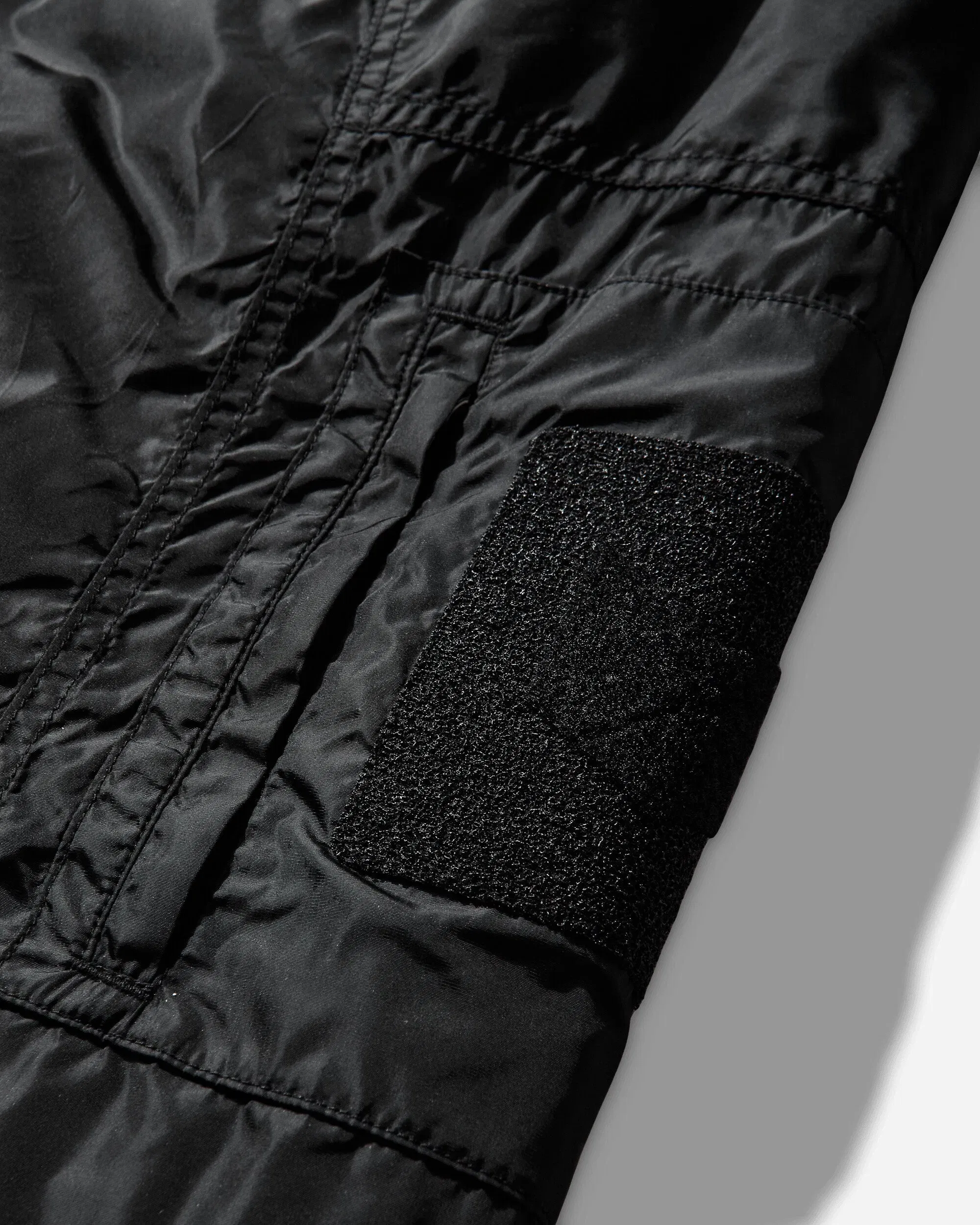 DIARY 1999 Men's Pillowneck Nylon Jacket Black