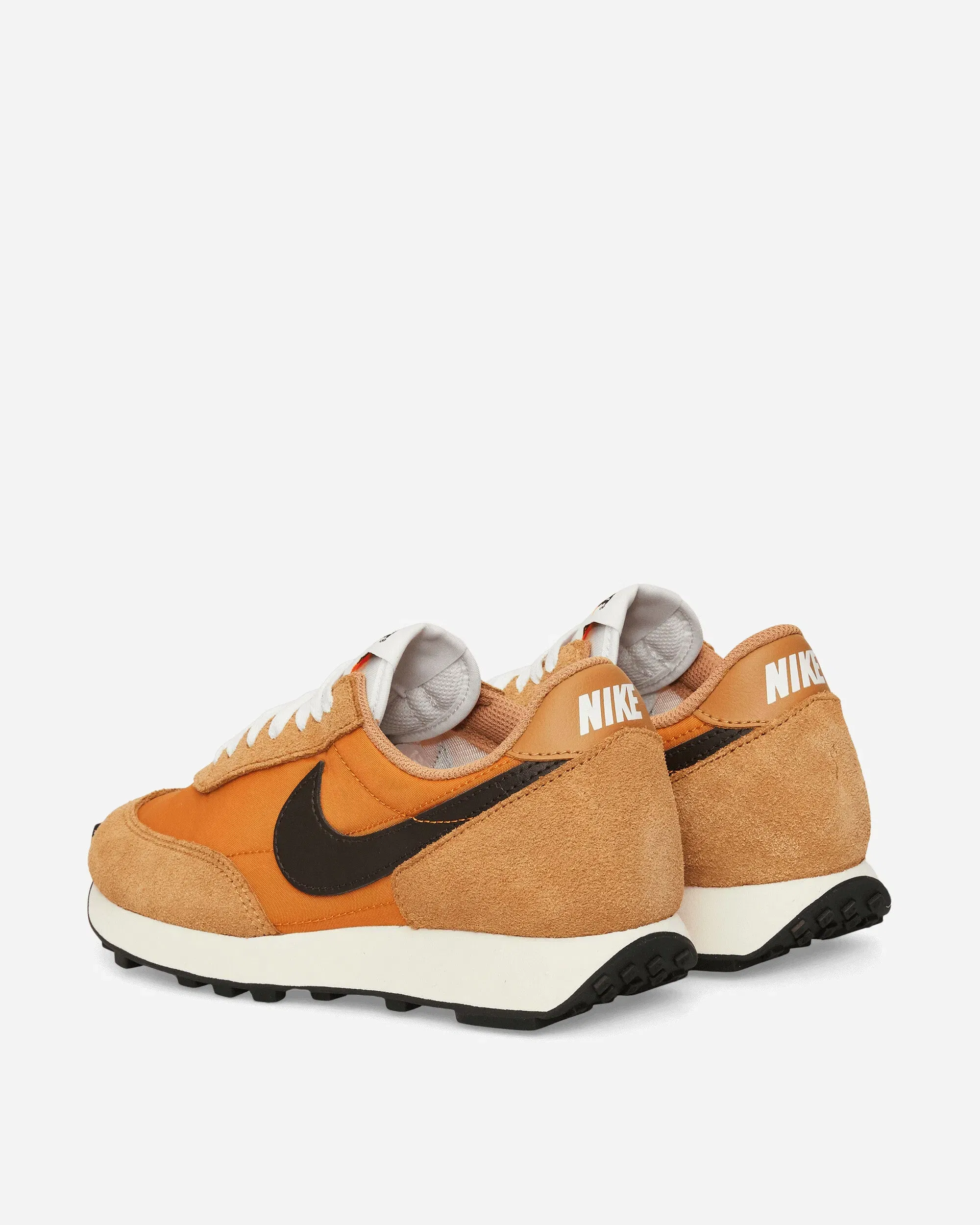 Nike Daybreak Sneakers Flax / Velvet Brown