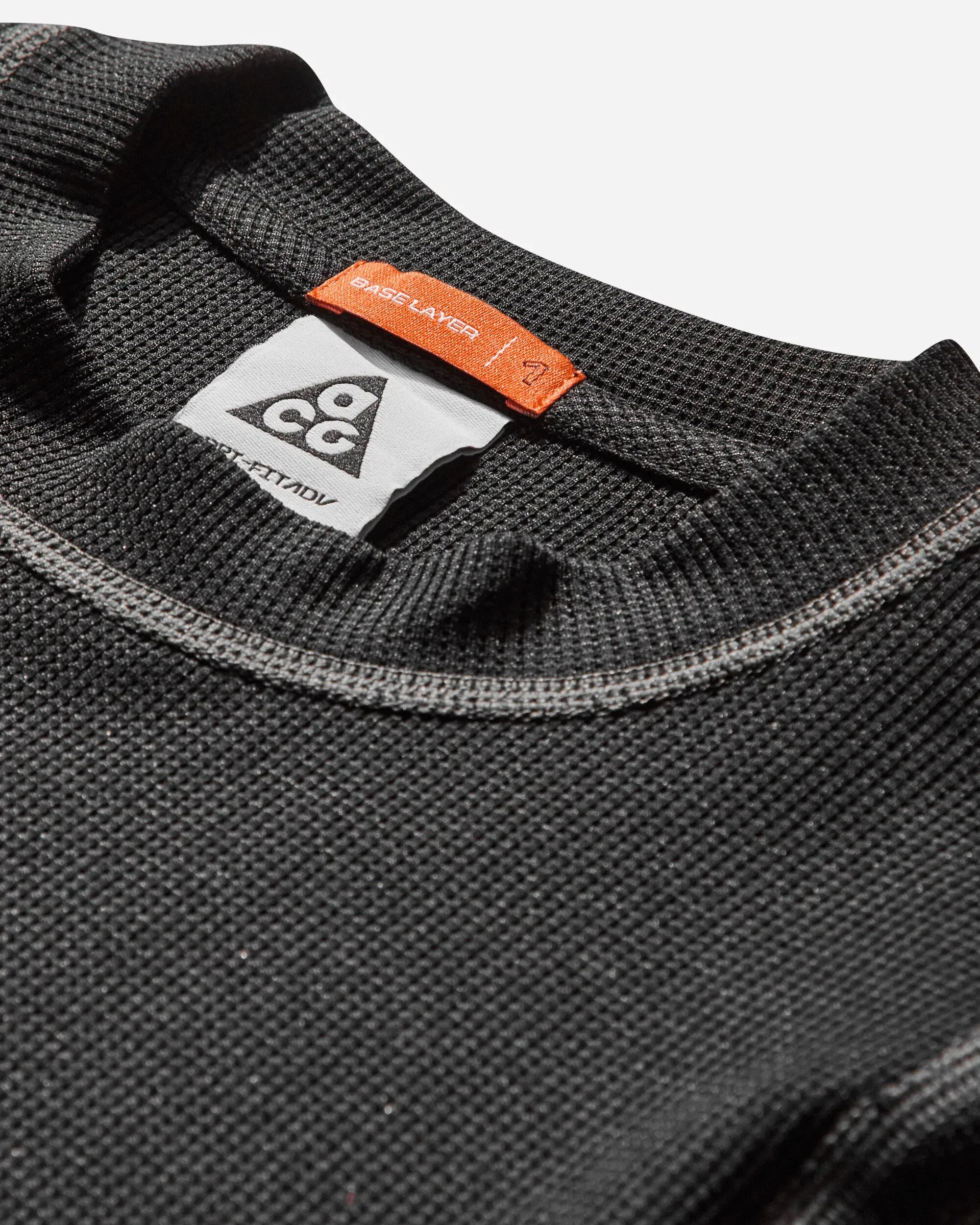 Nike Women's ACG 'Chinati' Dri-FIT ADV T-Shirt Black / Anthracite