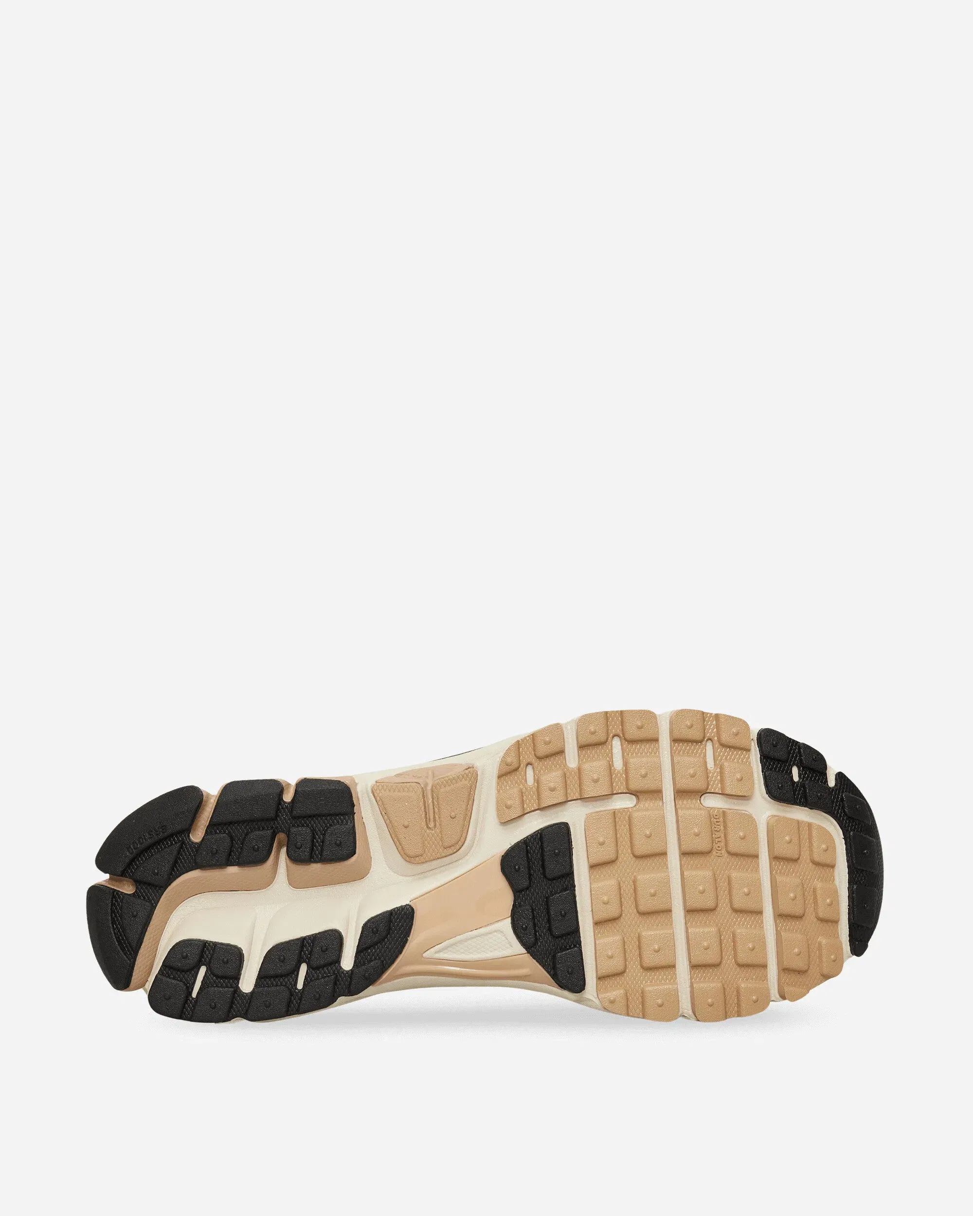 Nike Women's Zoom Vomero 5 Sneakers Sanddrift / Black / Hemp
