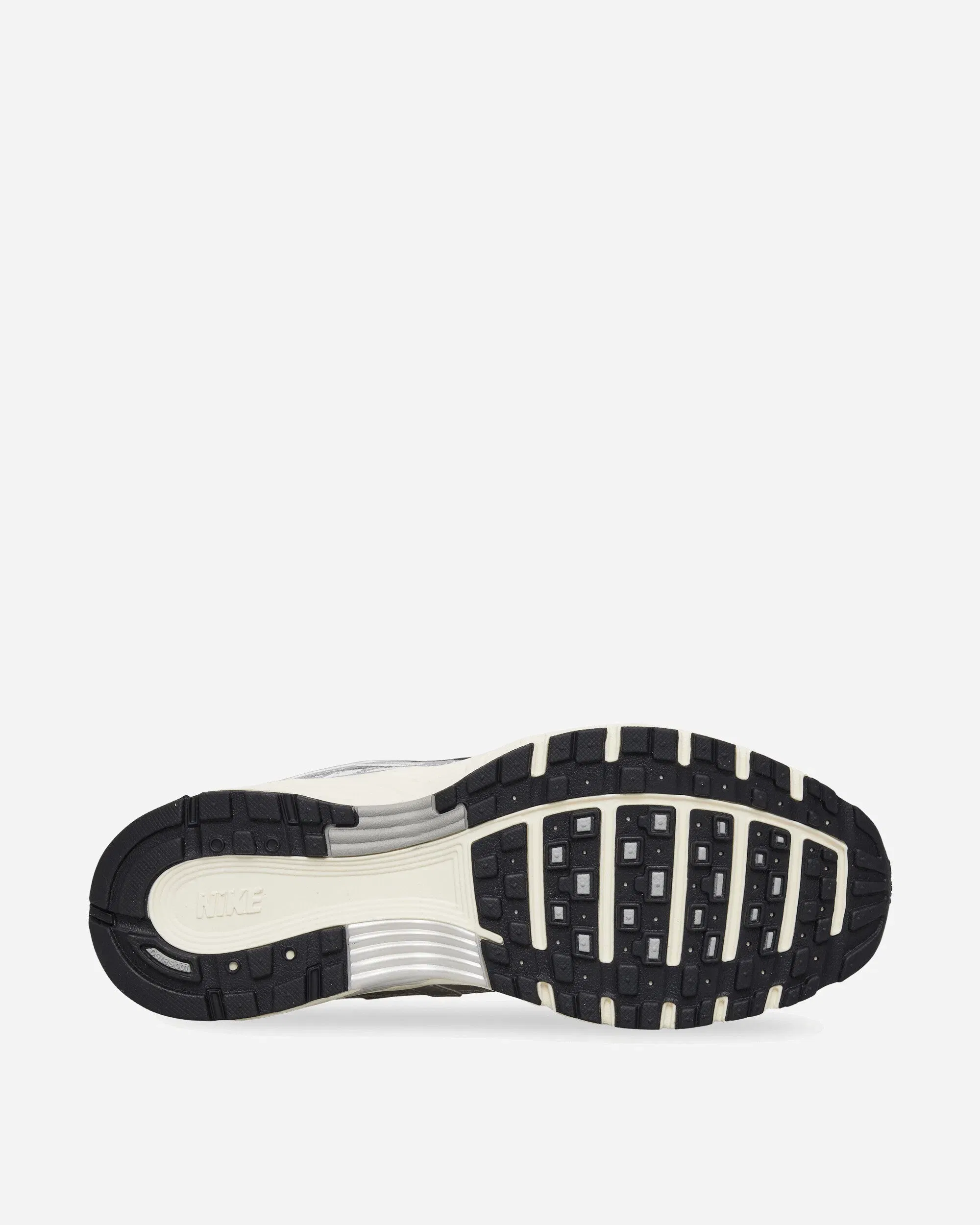 Nike P-6000 Sneakers White / Metallic Silver