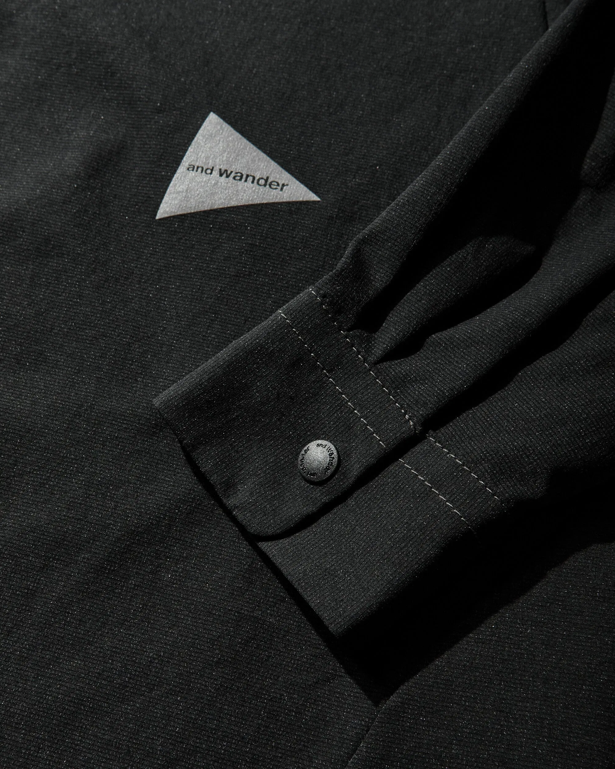 and Wander Men's Dry Breathable Longsleeve Shirt Black