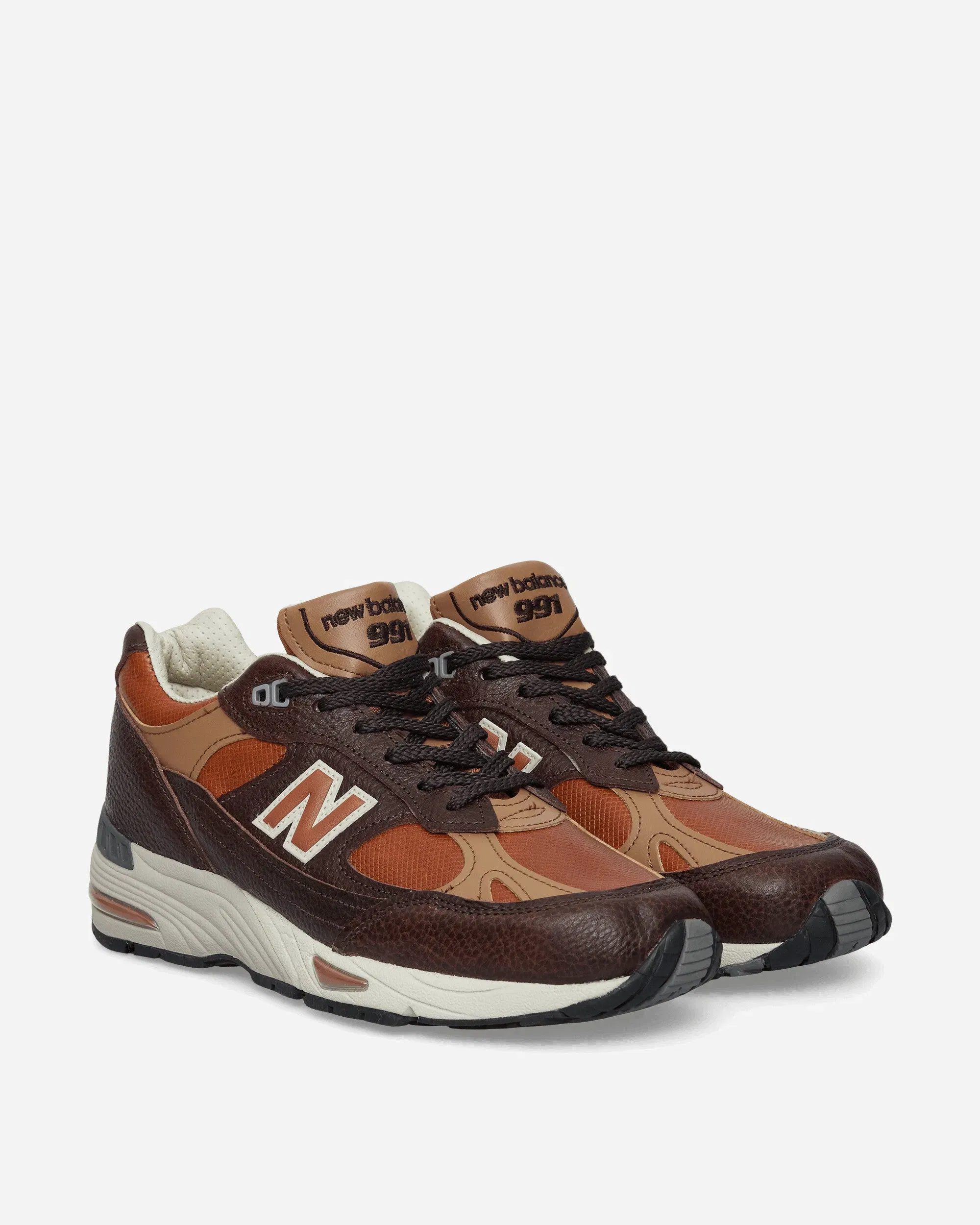 New Balance Made in UK 991v1 Sneakers Chocolate Plum / Caramel Cafe / Tan