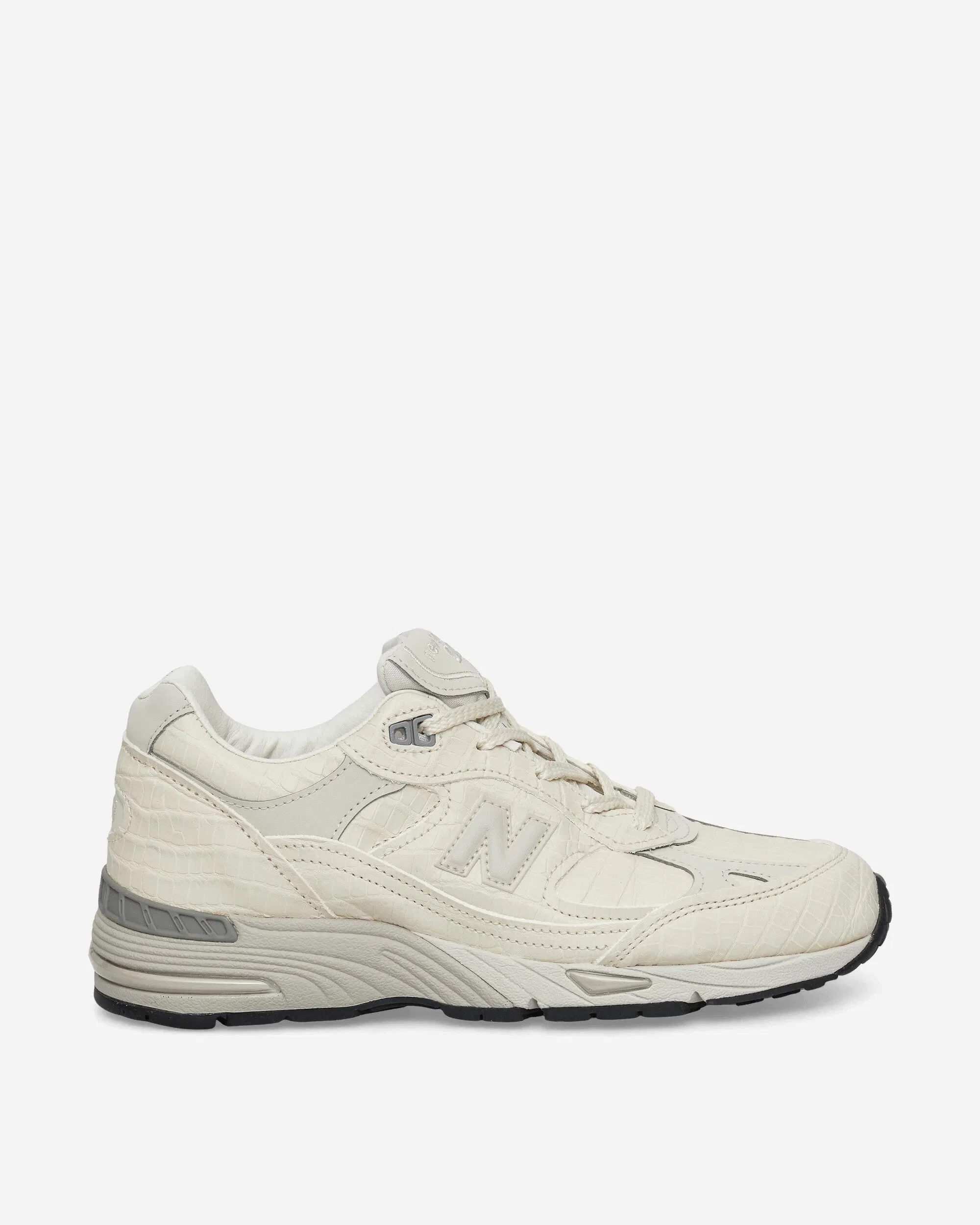 New Balance Women's Made in UK 991v1 Sneakers Pistachio Shell
