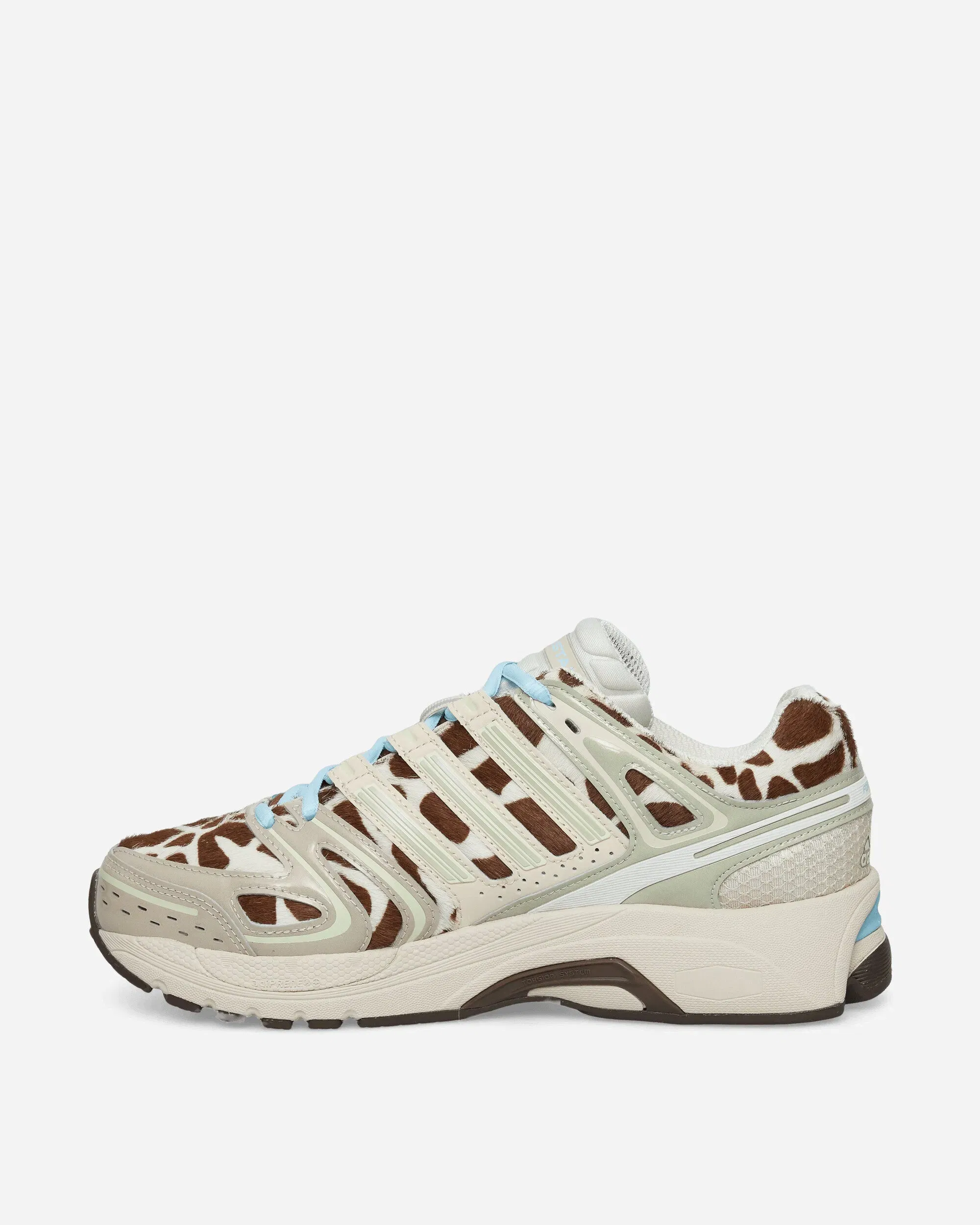 adidas Women's Adistar Control 5 Sneakers Crystal Linen / Ice Gold Met / Icey Blue
