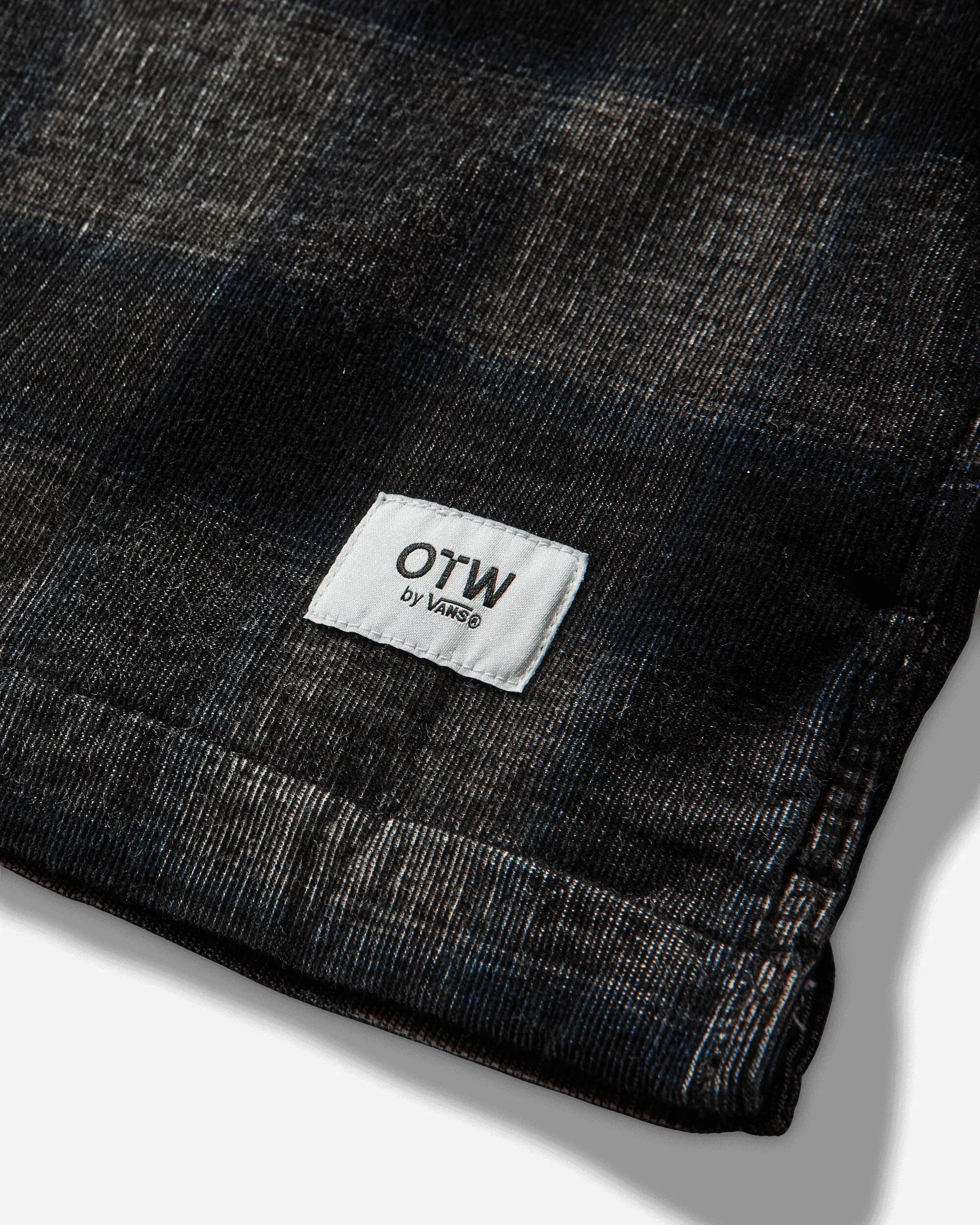 Vans Men's Voyager Shortsleeve Shirt Black