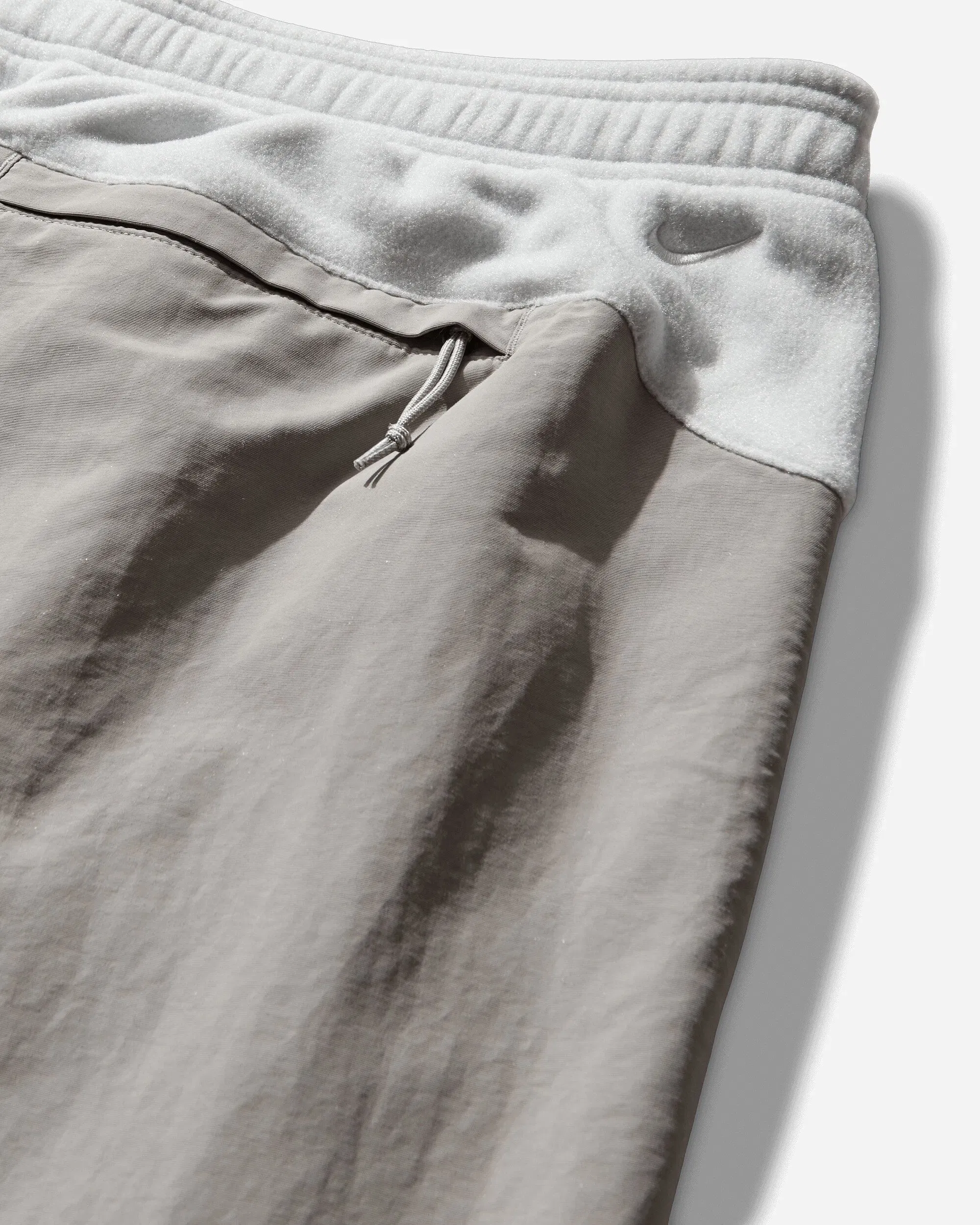Nike Men's ACG 'Wolf Tree' Plus Fleece Pants Photon Dust / College Grey