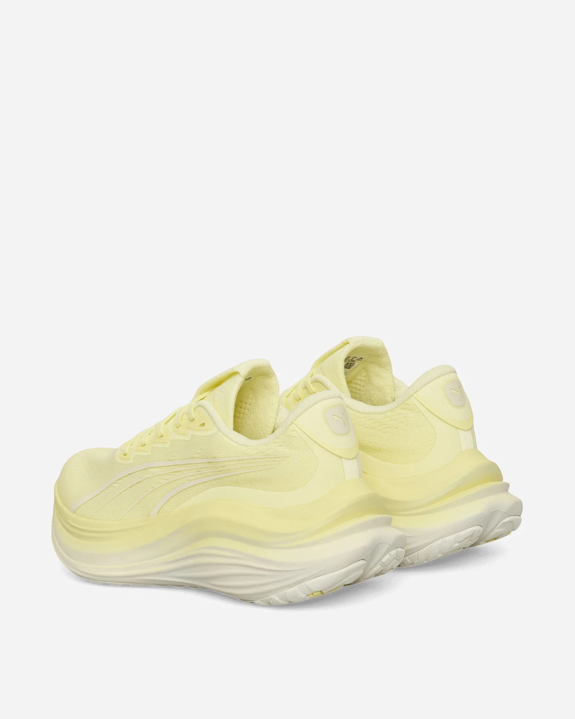 Puma Women's MagMax NITRO Sneakers Gold Moon
