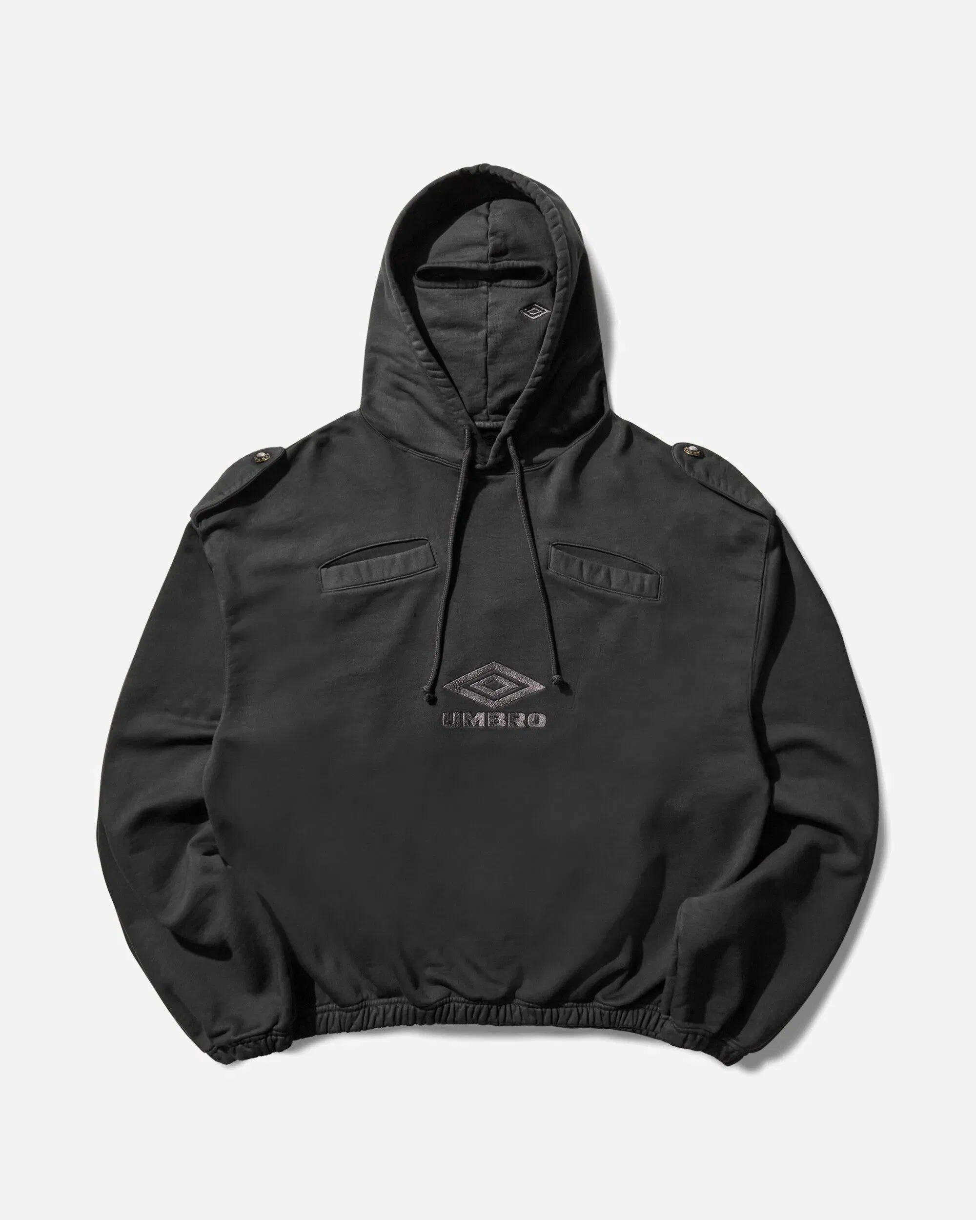 UMBRO Medal Masked Hoodie Strong Wash Black