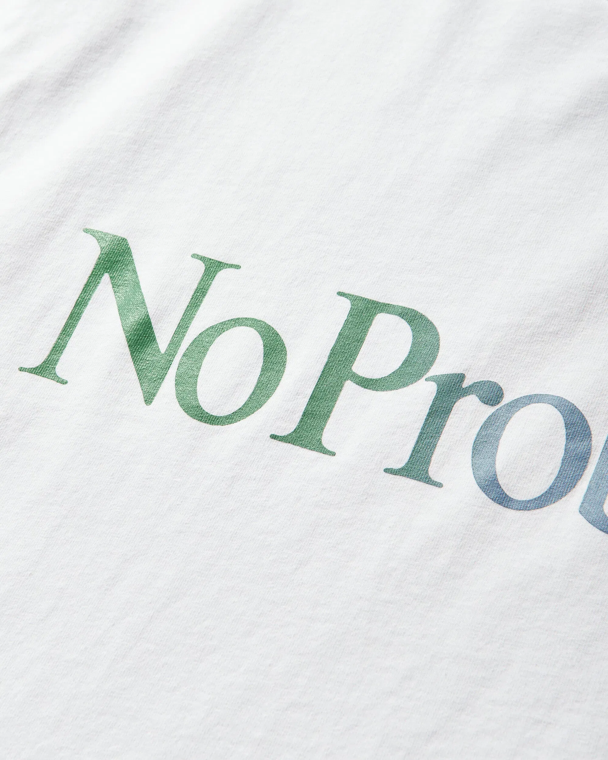 NO PROBLEMO Gradient Logo T-Shirt White